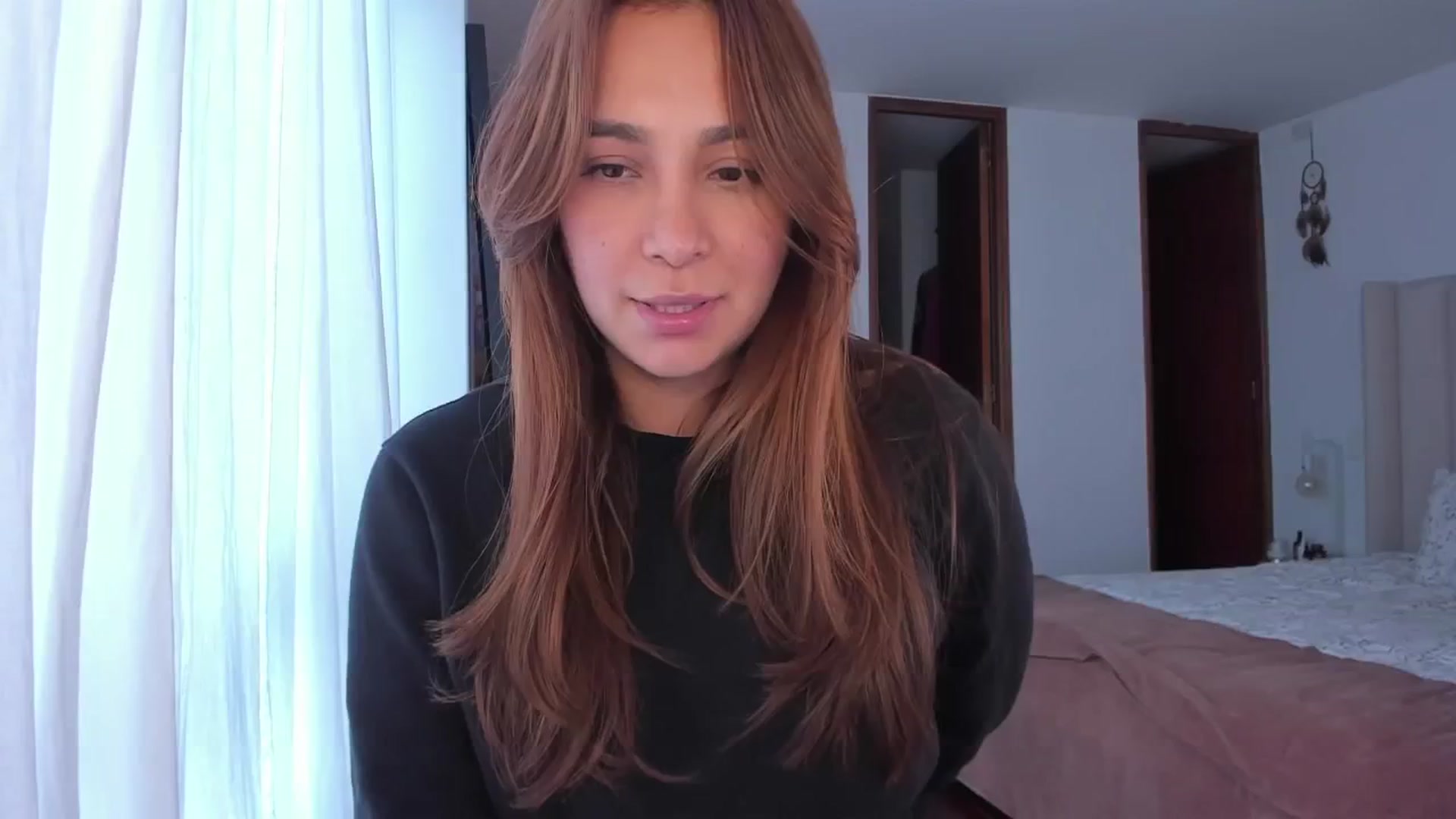 Gallery image thumbnail from TaniaAngel's myfreecams stream on, 11/23/2024, 20:21 image 17 of 20