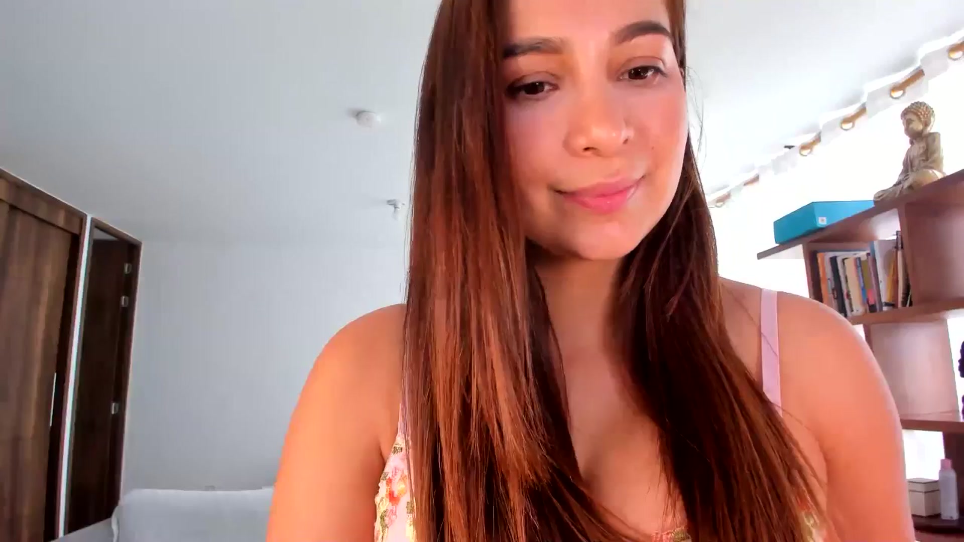 Gallery image thumbnail from TaniaAngel's myfreecams stream on, 01/13/2026, 19:06 image 16 of 20