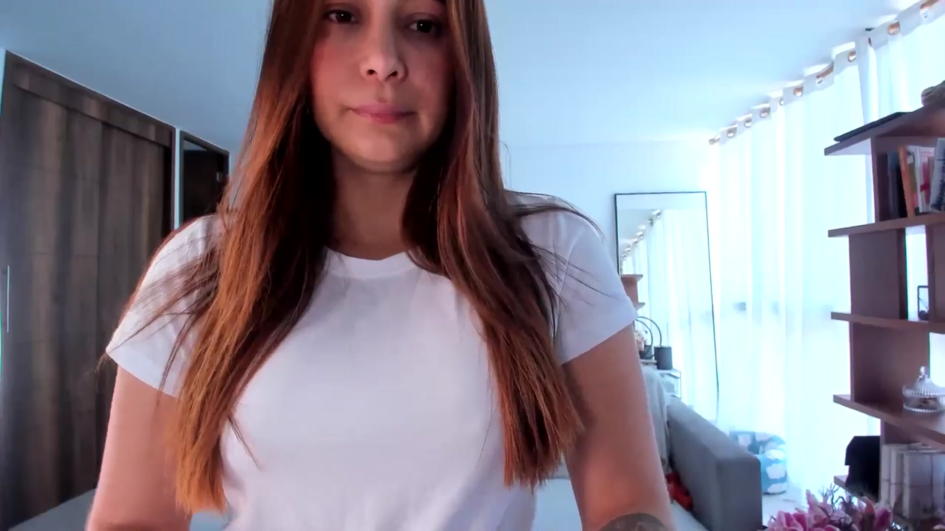 Gallery image thumbnail from TaniaAngel's myfreecams stream on, 03/11/2026, 21:11 image 3 of 20