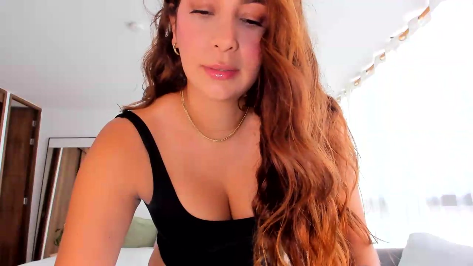 Gallery image thumbnail from TaniaAngel's myfreecams stream on, 06/19/2026, 18:34 image 7 of 20