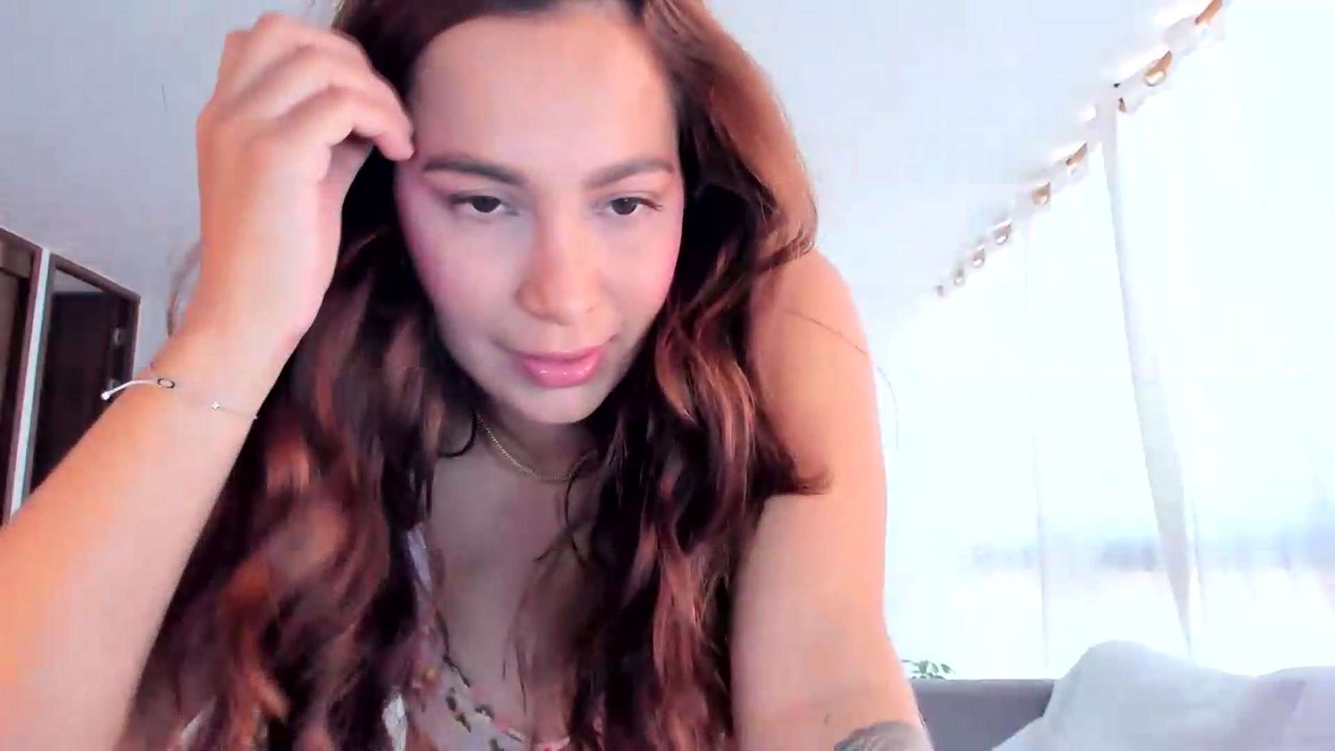 Gallery image thumbnail from TaniaAngel's myfreecams stream on, 06/20/2026, 21:57 image 8 of 20