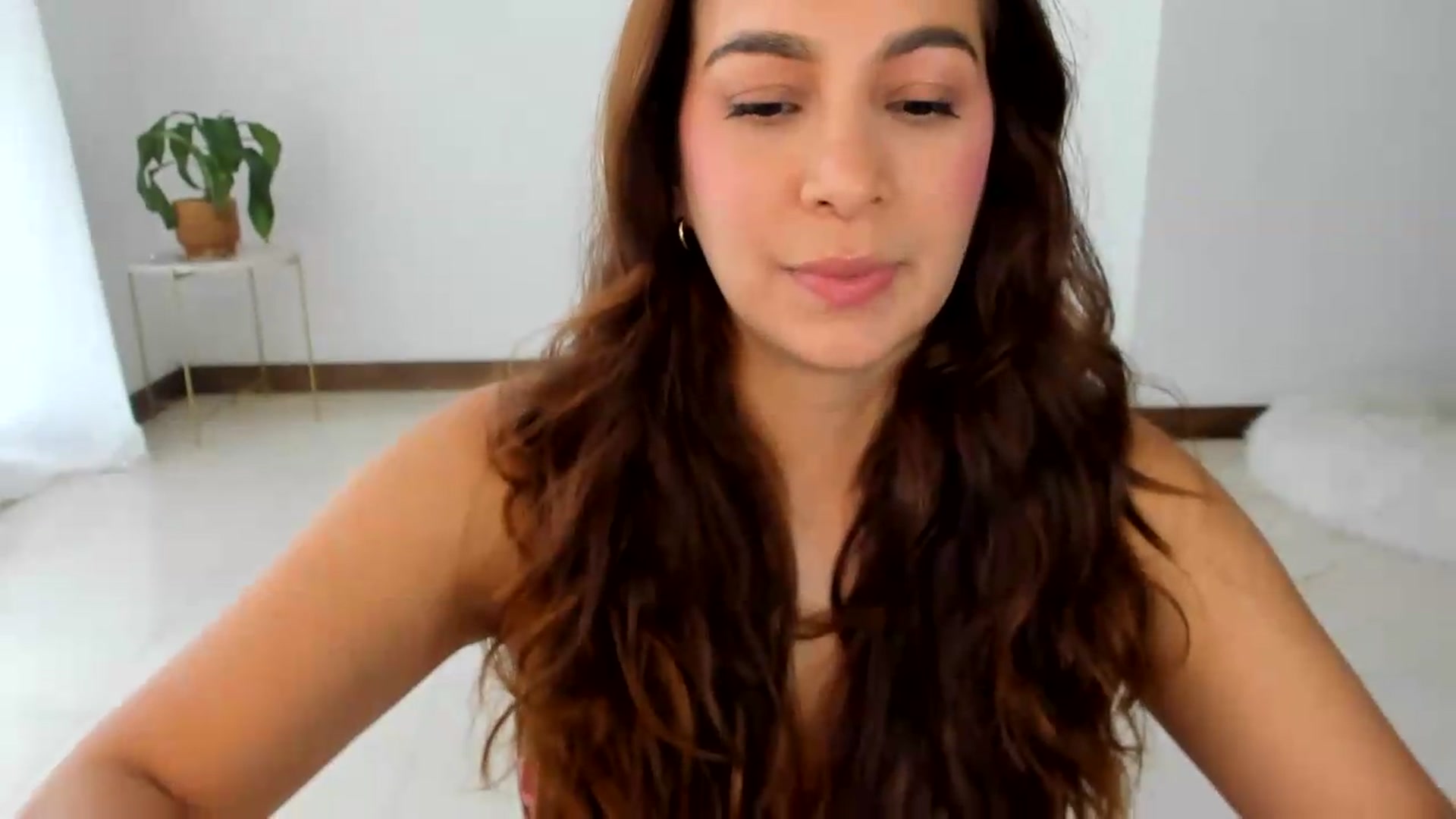 Gallery image thumbnail from TaniaAngel's myfreecams stream on, 07/27/2026, 20:15 image 18 of 20