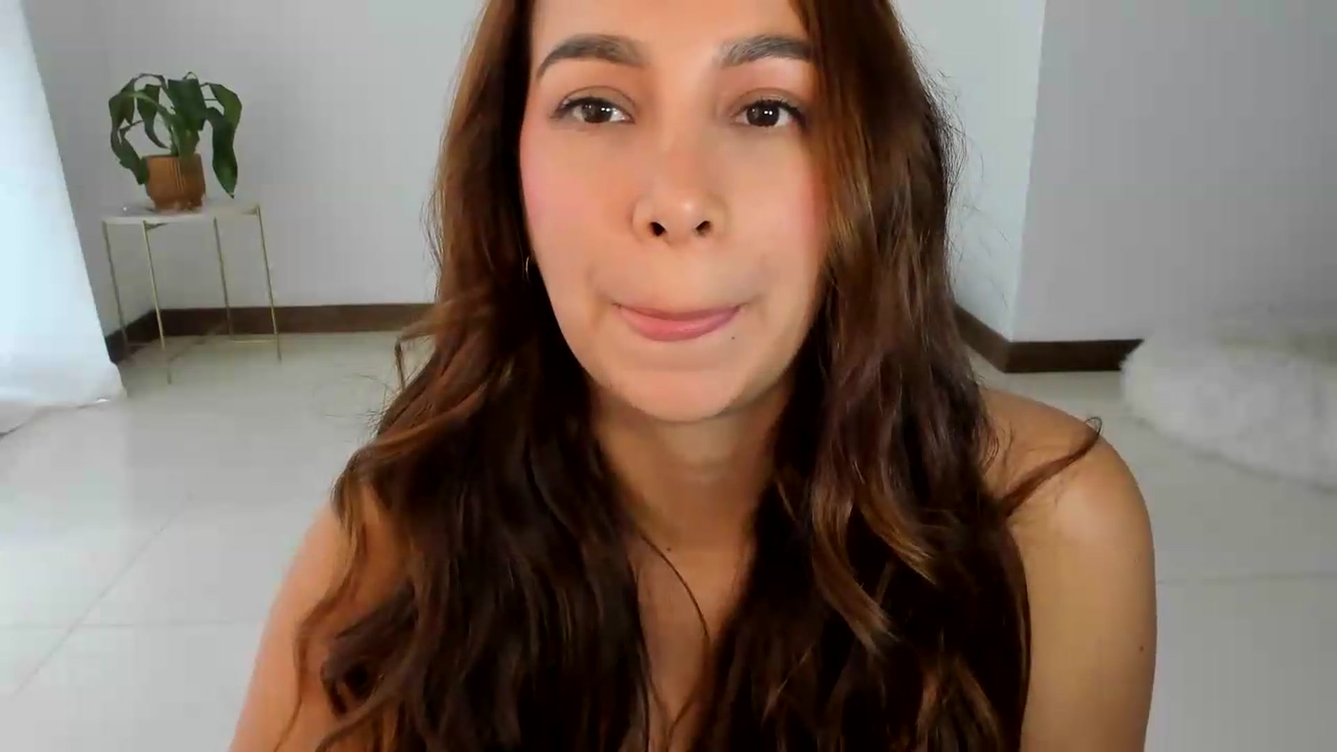Gallery image thumbnail from TaniaAngel's myfreecams stream on, 07/27/2026, 21:37 image 12 of 20