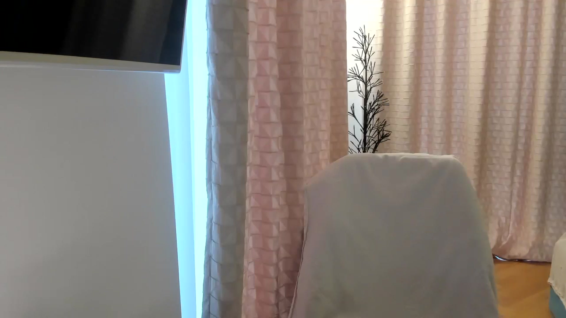 Gallery image thumbnail from Tanya's myfreecams stream on, 10/27/2023, 12:26 image 11 of 20