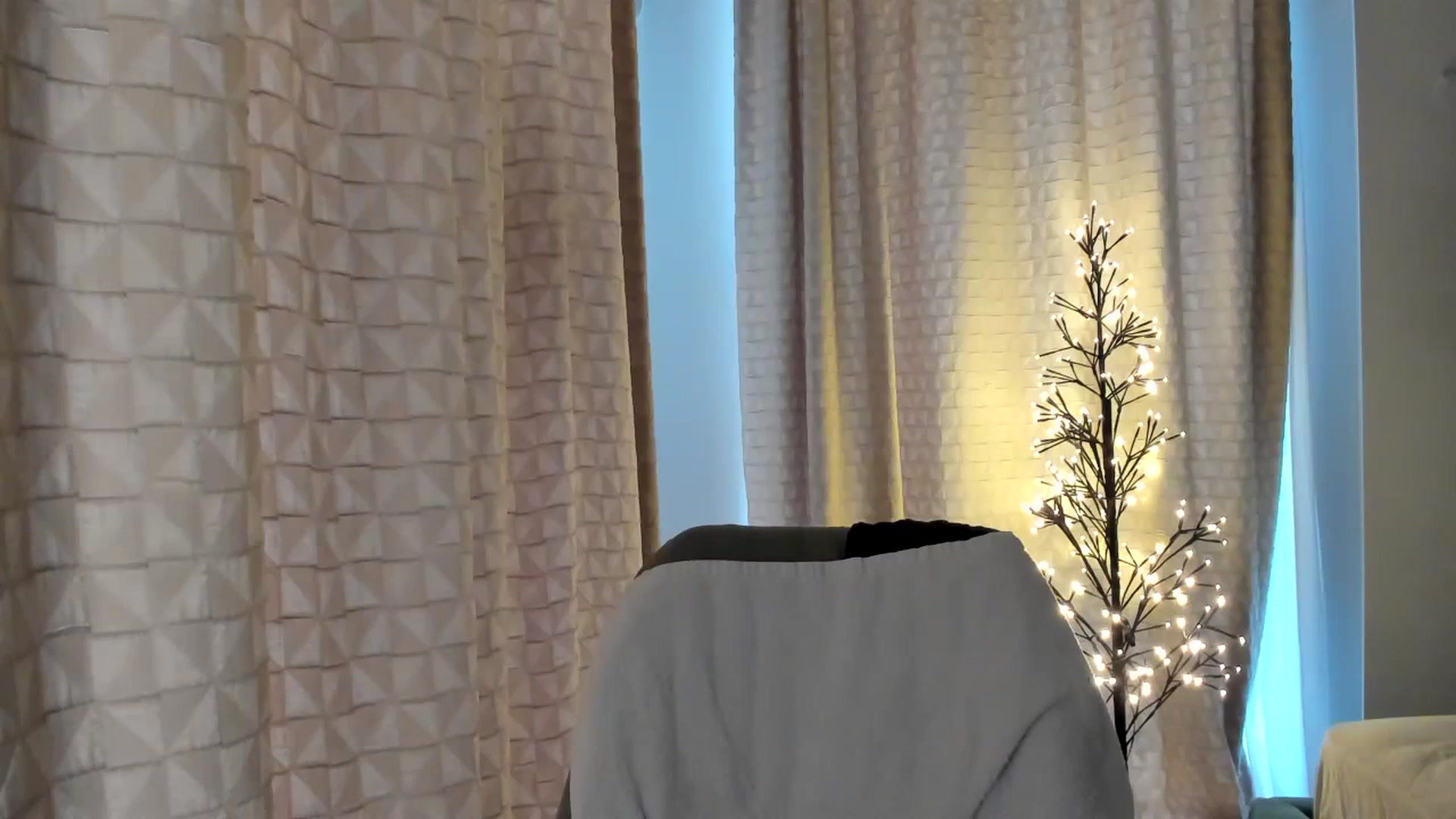 Gallery image thumbnail from Tanya's myfreecams stream on, 11/28/2023, 11:58 image 14 of 20