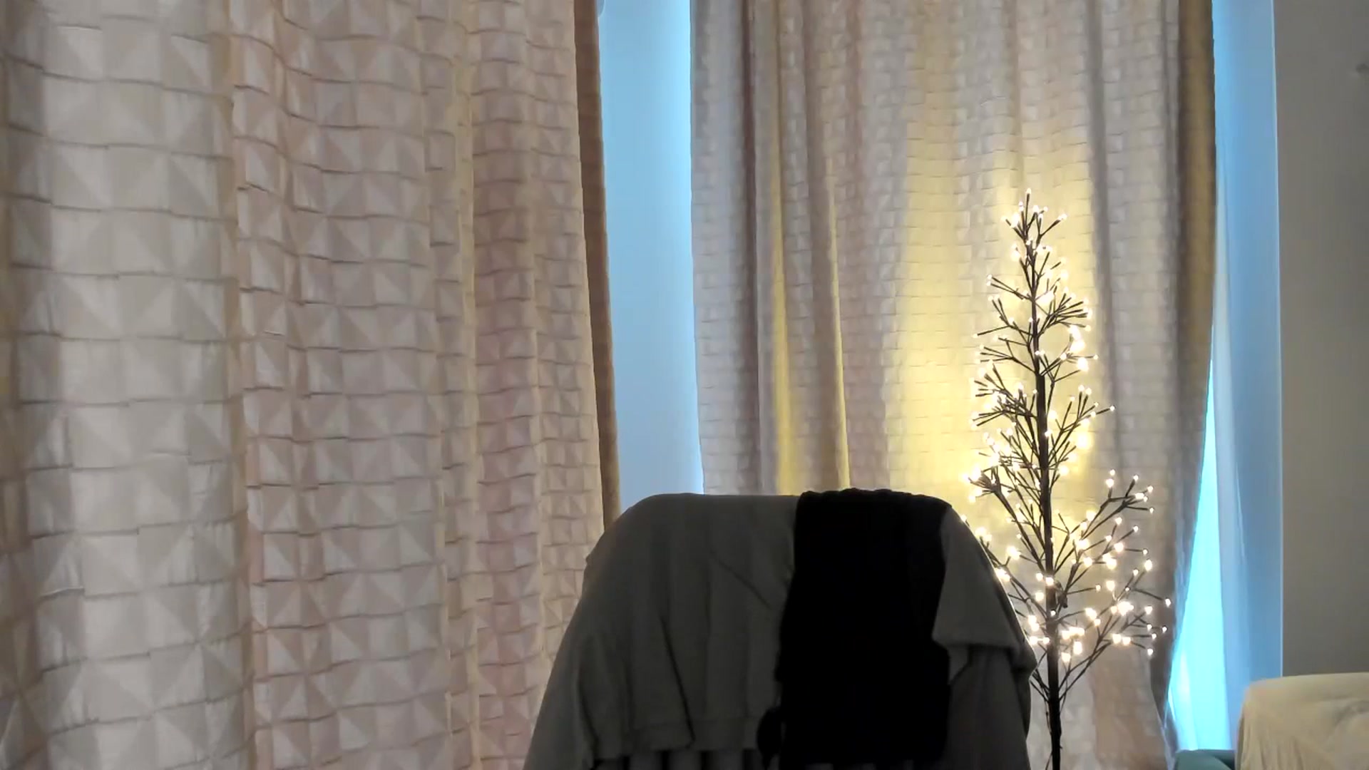 Gallery image thumbnail from Tanya's myfreecams stream on, 11/28/2023, 11:58 image 20 of 20