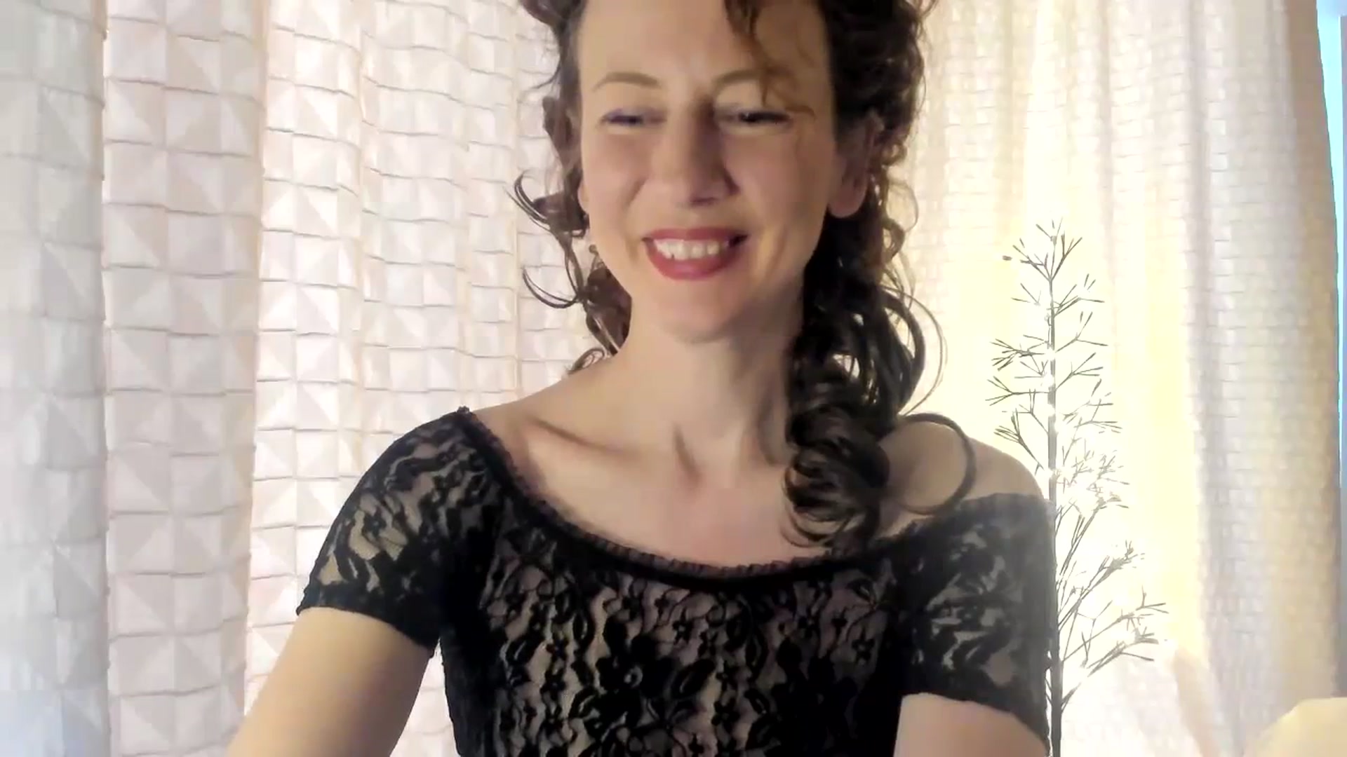 Gallery image thumbnail from Tanya's myfreecams stream on, 01/12/2024, 09:32 image 13 of 20