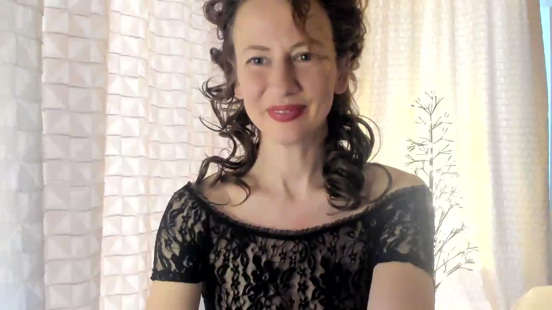 Gallery image thumbnail from Tanya's myfreecams stream on, 01/12/2024, 09:32 image 9 of 20