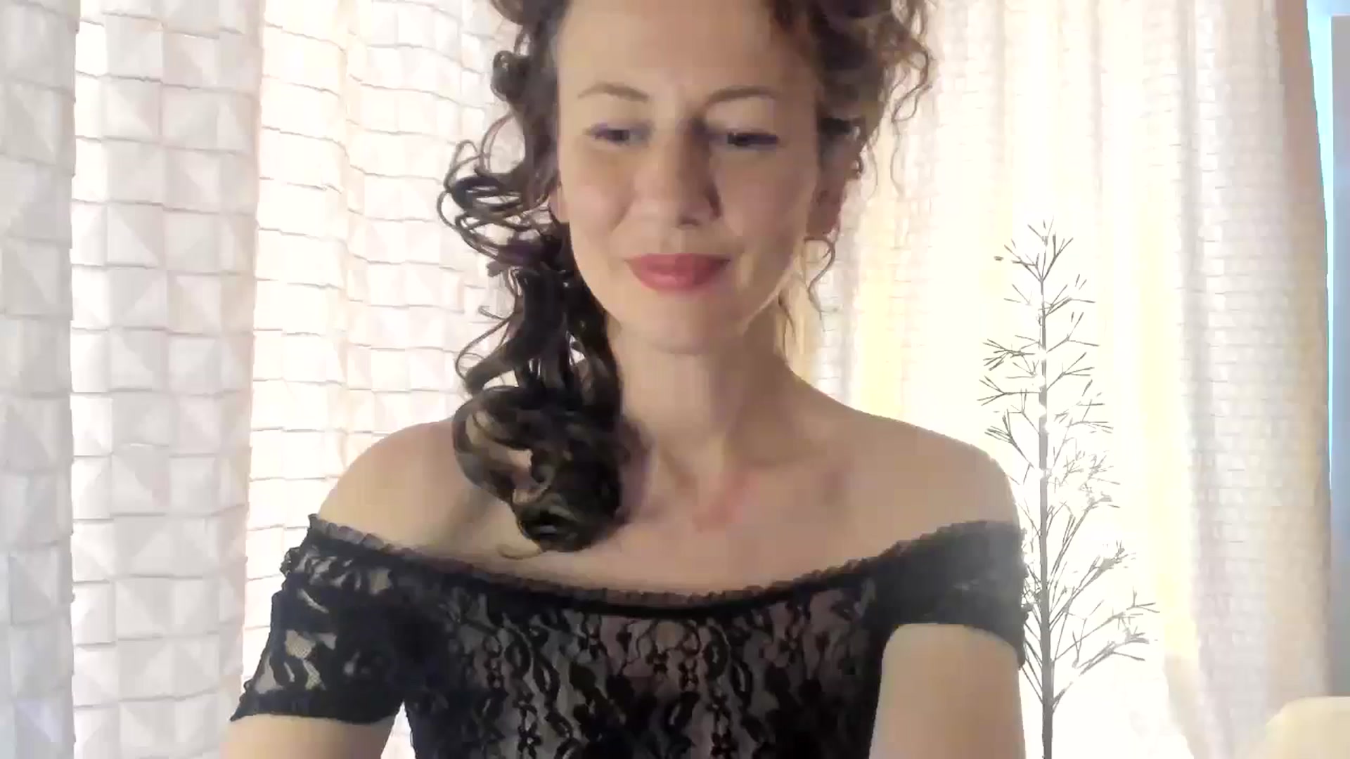 Gallery image thumbnail from Tanya's myfreecams stream on, 01/12/2024, 11:04 image 8 of 20