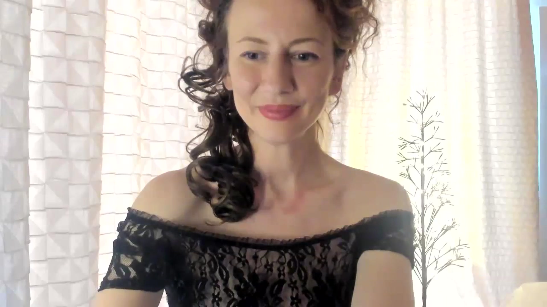 Gallery image thumbnail from Tanya's myfreecams stream on, 01/12/2024, 11:04 image 7 of 20