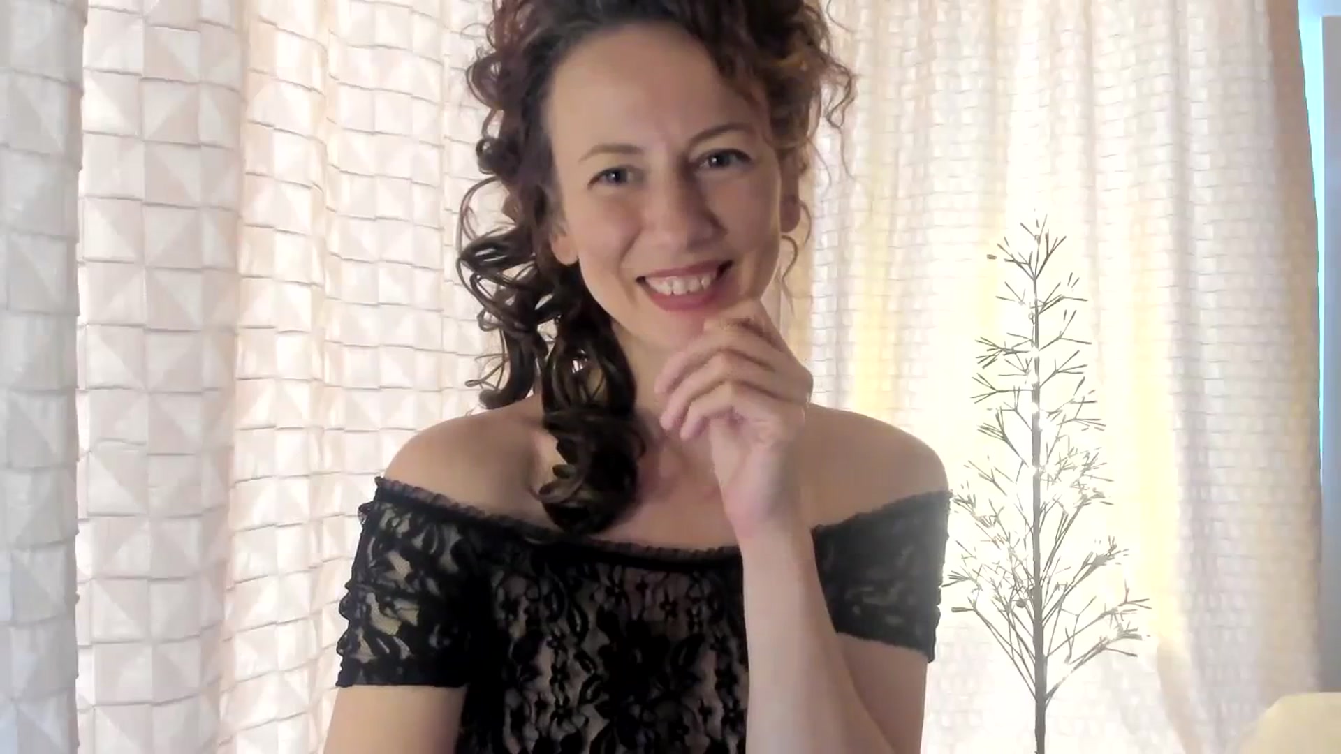 Gallery image thumbnail from Tanya's myfreecams stream on, 01/12/2024, 11:04 image 15 of 20