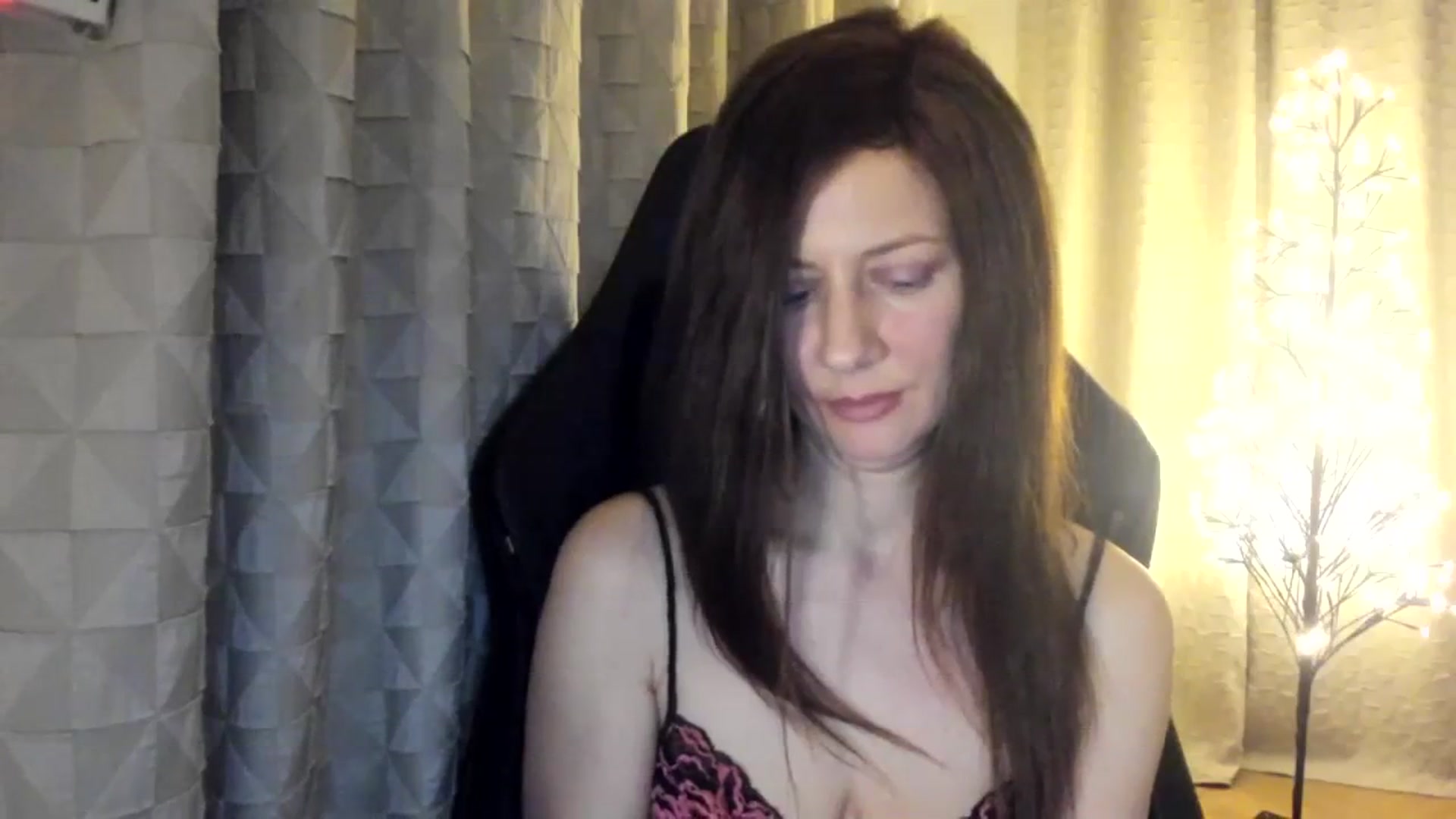 Gallery image thumbnail from Tanya's myfreecams stream on, 02/24/2024, 17:28 image 16 of 20