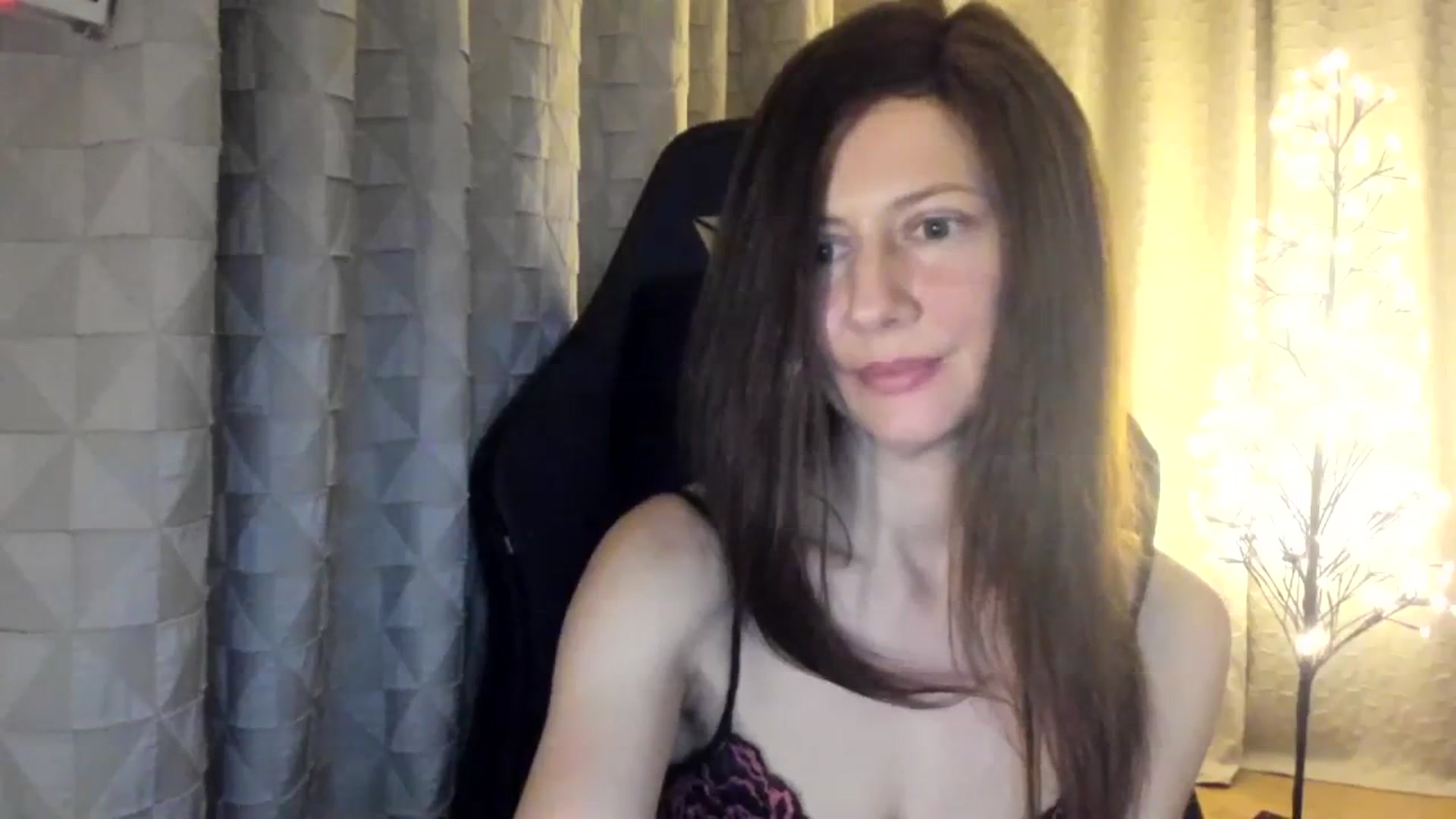 Gallery image thumbnail from Tanya's myfreecams stream on, 02/24/2024, 17:28 image 9 of 20