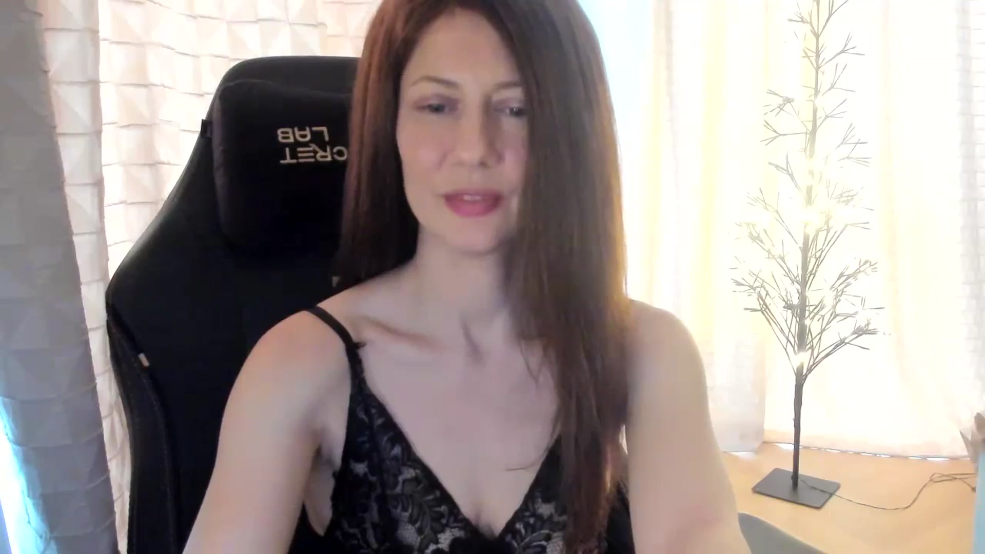 Gallery image thumbnail from Tanya's myfreecams stream on, 02/25/2024, 13:57 image 9 of 20