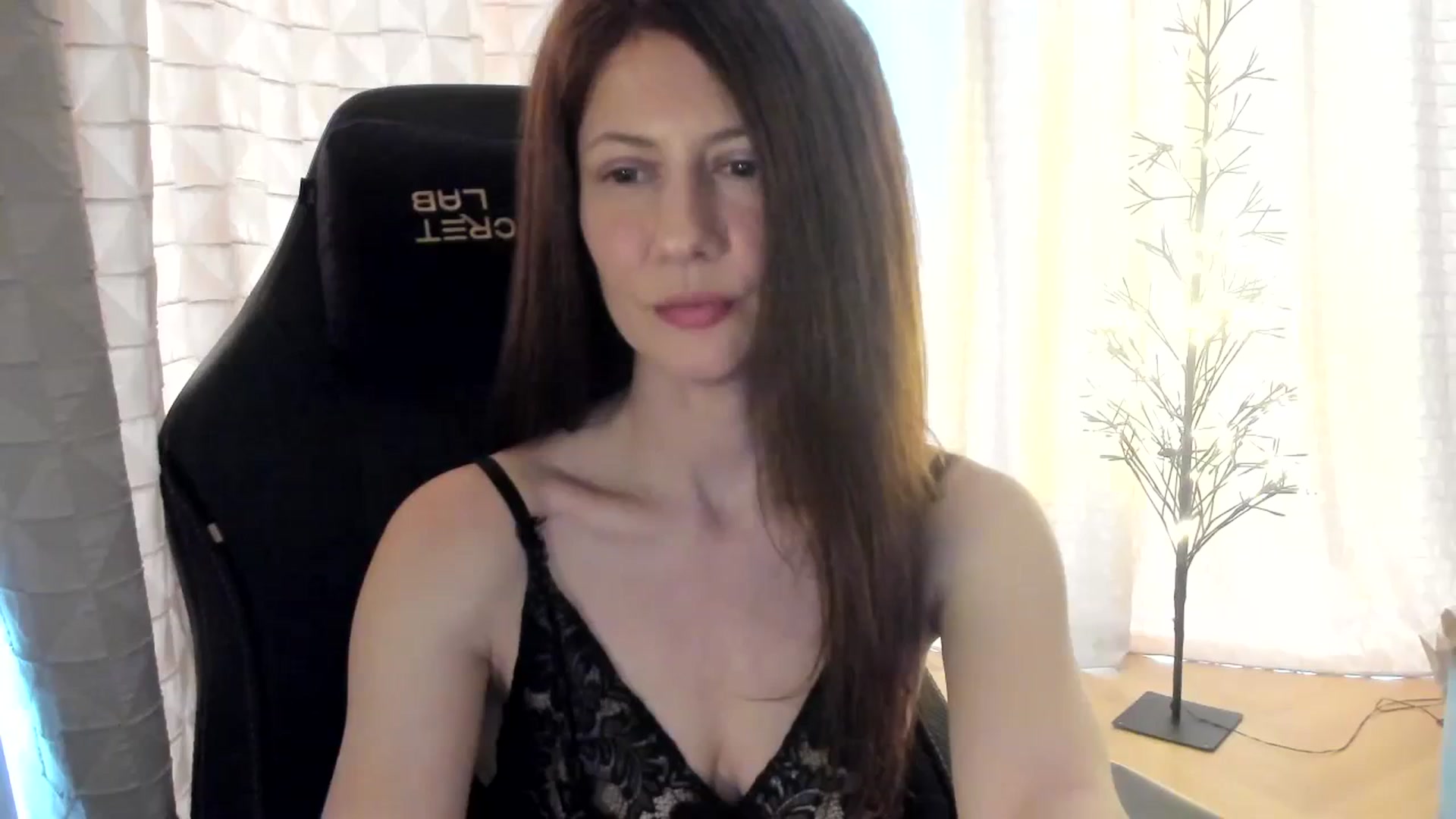 Gallery image thumbnail from Tanya's myfreecams stream on, 02/25/2024, 13:57 image 15 of 20