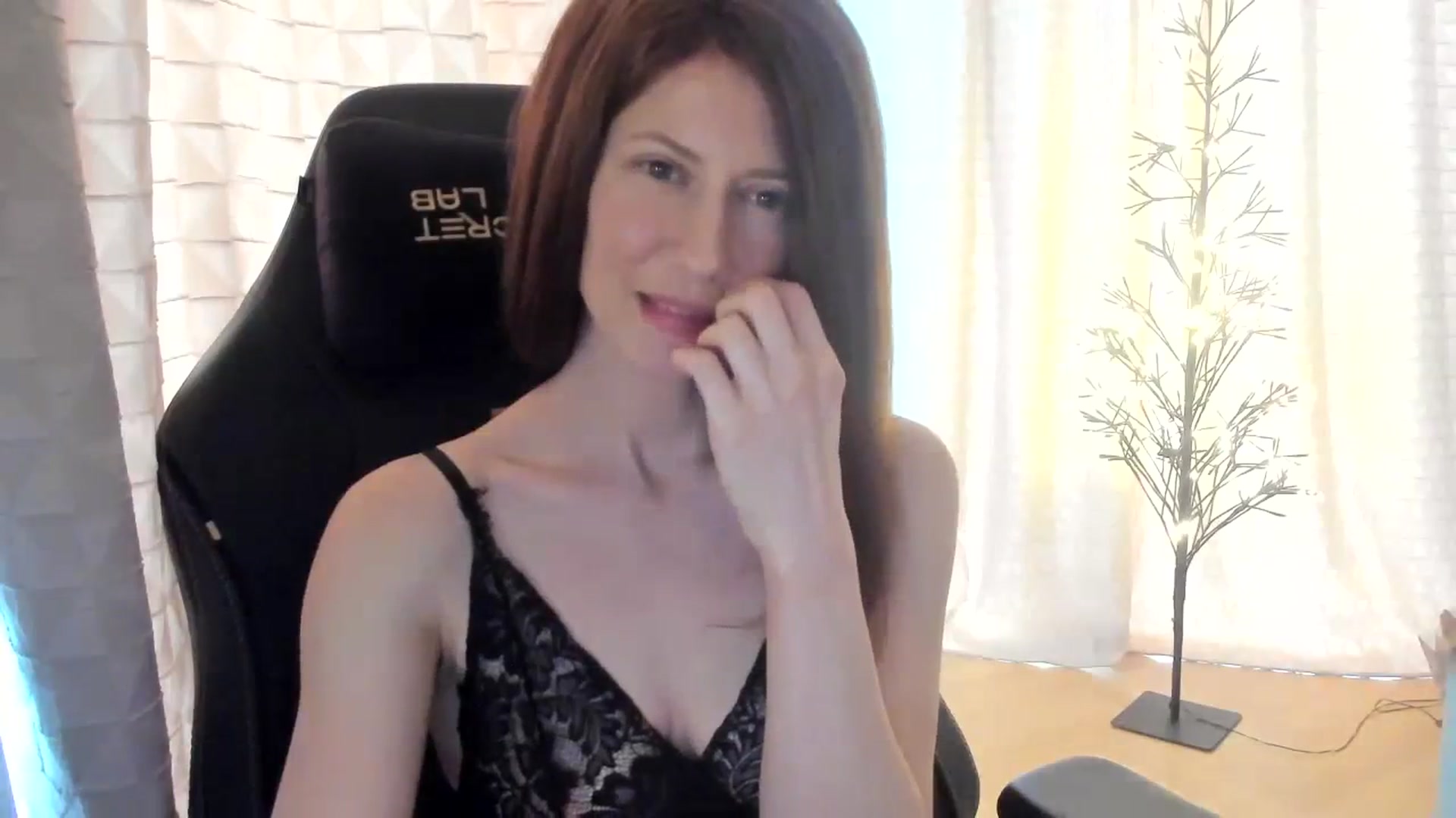 Gallery image thumbnail from Tanya's myfreecams stream on, 02/25/2024, 13:57 image 6 of 20