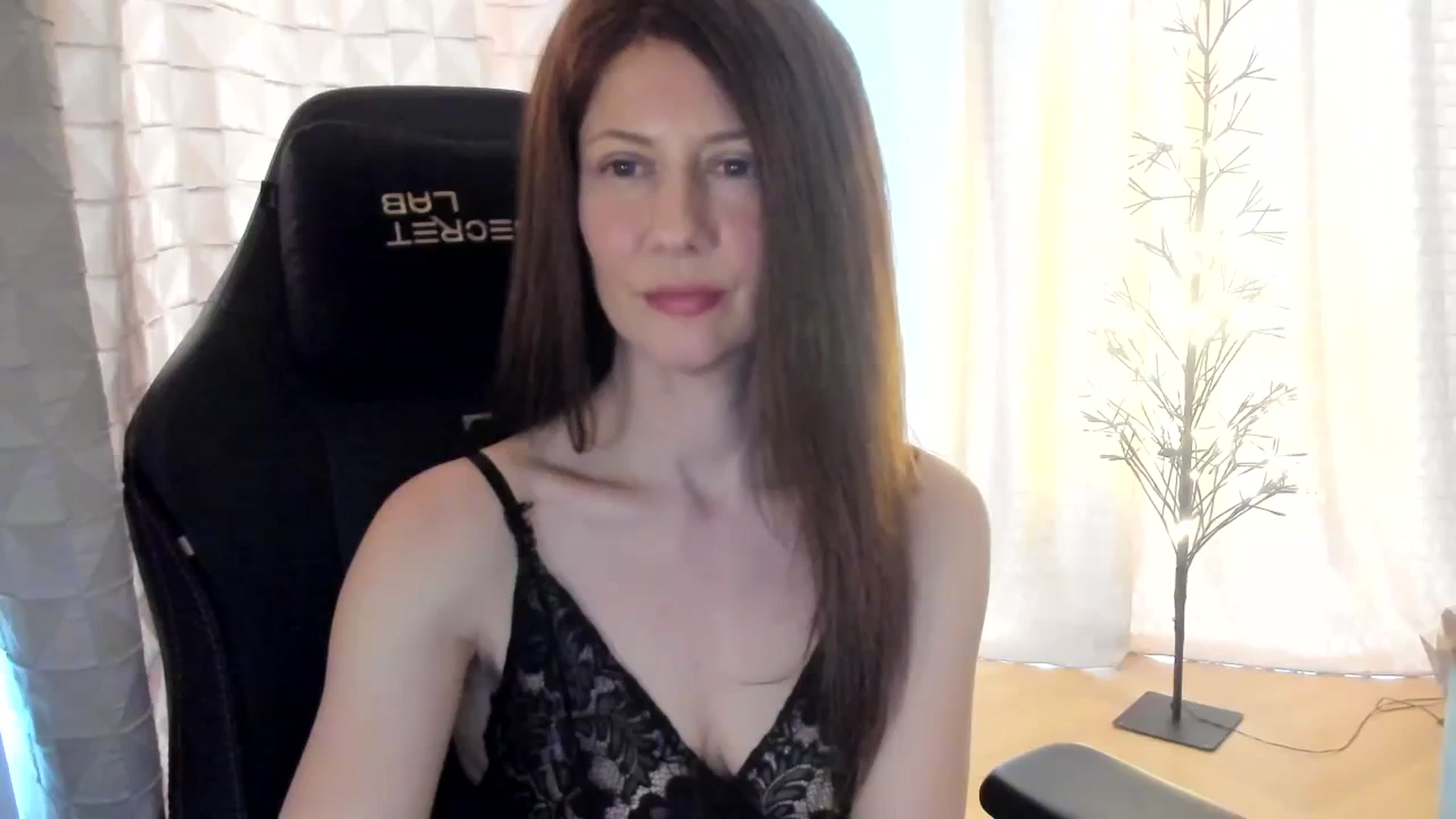 Gallery image thumbnail from Tanya's myfreecams stream on, 02/25/2024, 13:57 image 19 of 20