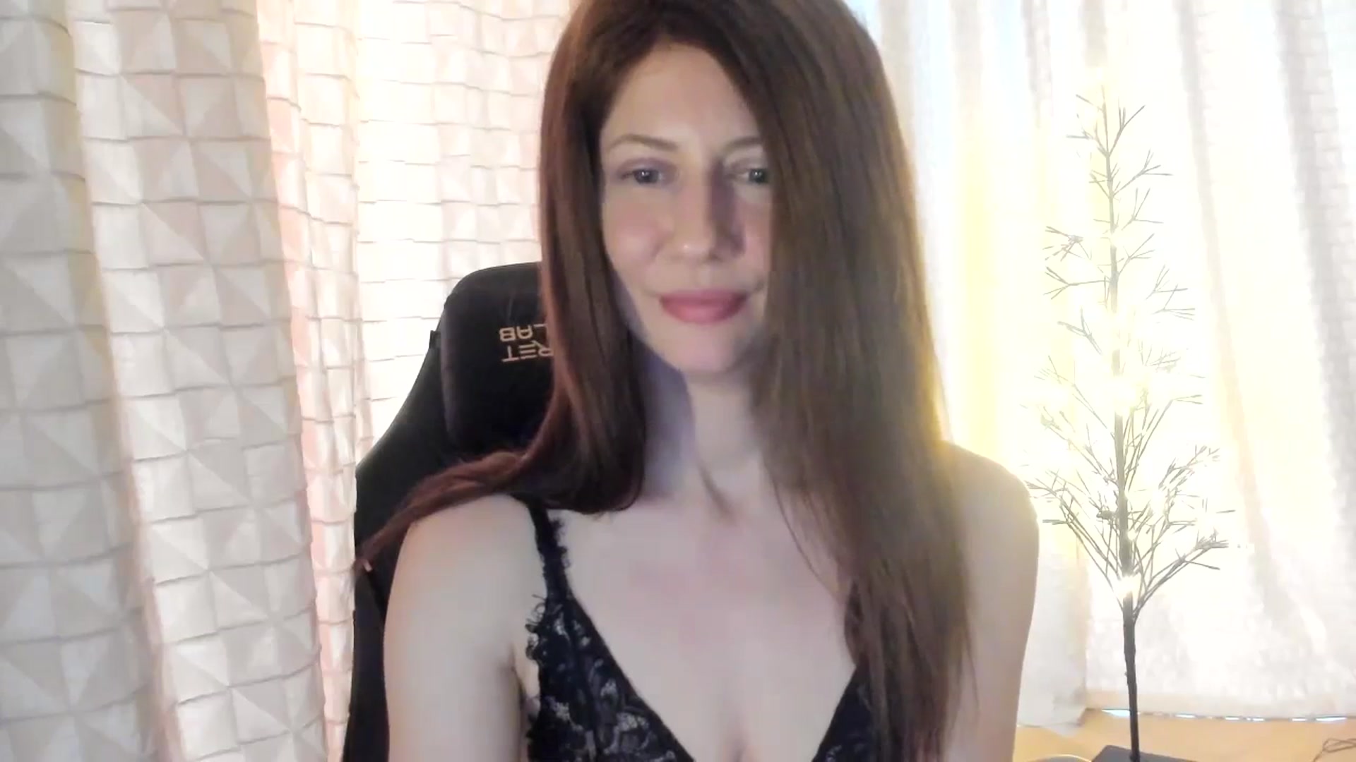 Gallery image thumbnail from Tanya's myfreecams stream on, 02/25/2024, 15:06 image 12 of 20