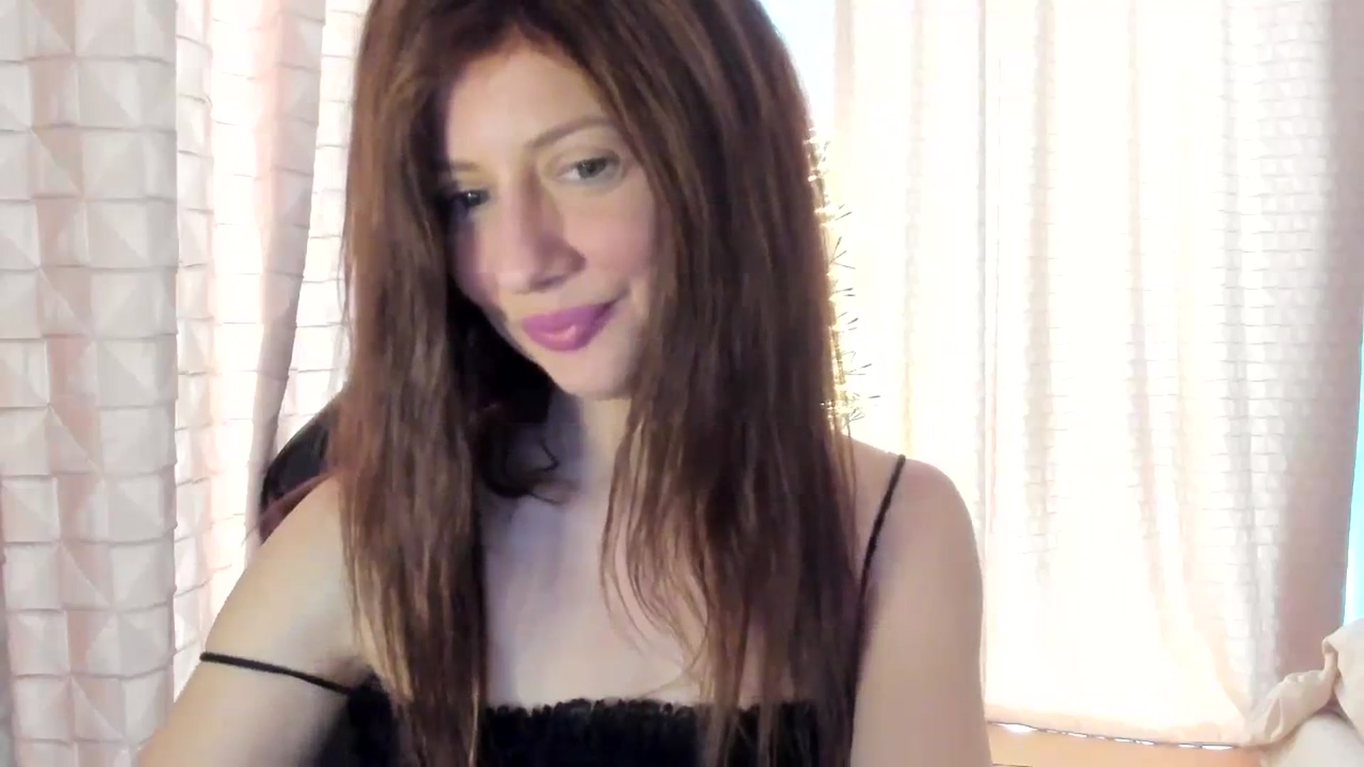 Gallery image thumbnail from Tanya's myfreecams stream on, 03/08/2024, 08:32 image 16 of 20