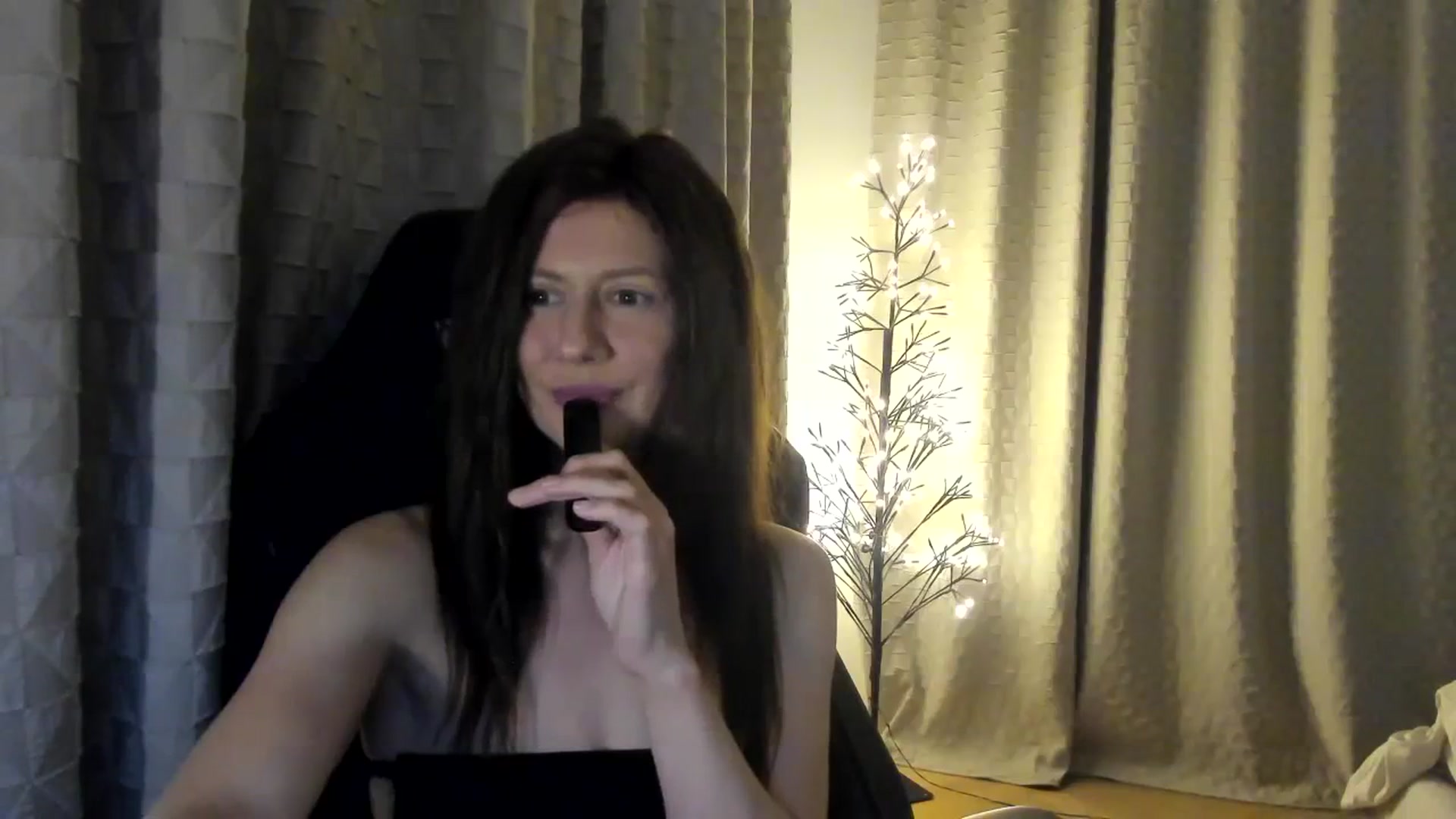 Gallery image thumbnail from Tanya's myfreecams stream on, 03/11/2024, 19:06 image 2 of 20