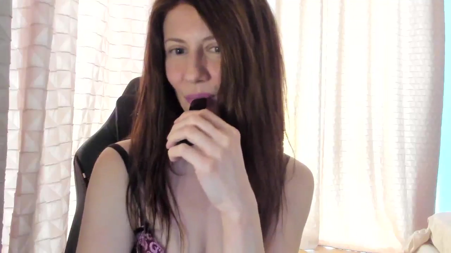Gallery image thumbnail from Tanya's myfreecams stream on, 03/14/2024, 09:56 image 10 of 20