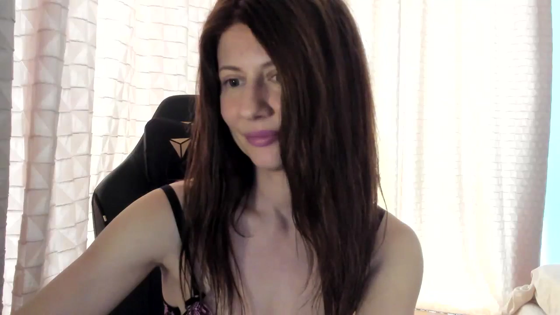 Gallery image thumbnail from Tanya's myfreecams stream on, 03/14/2024, 09:56 image 16 of 20