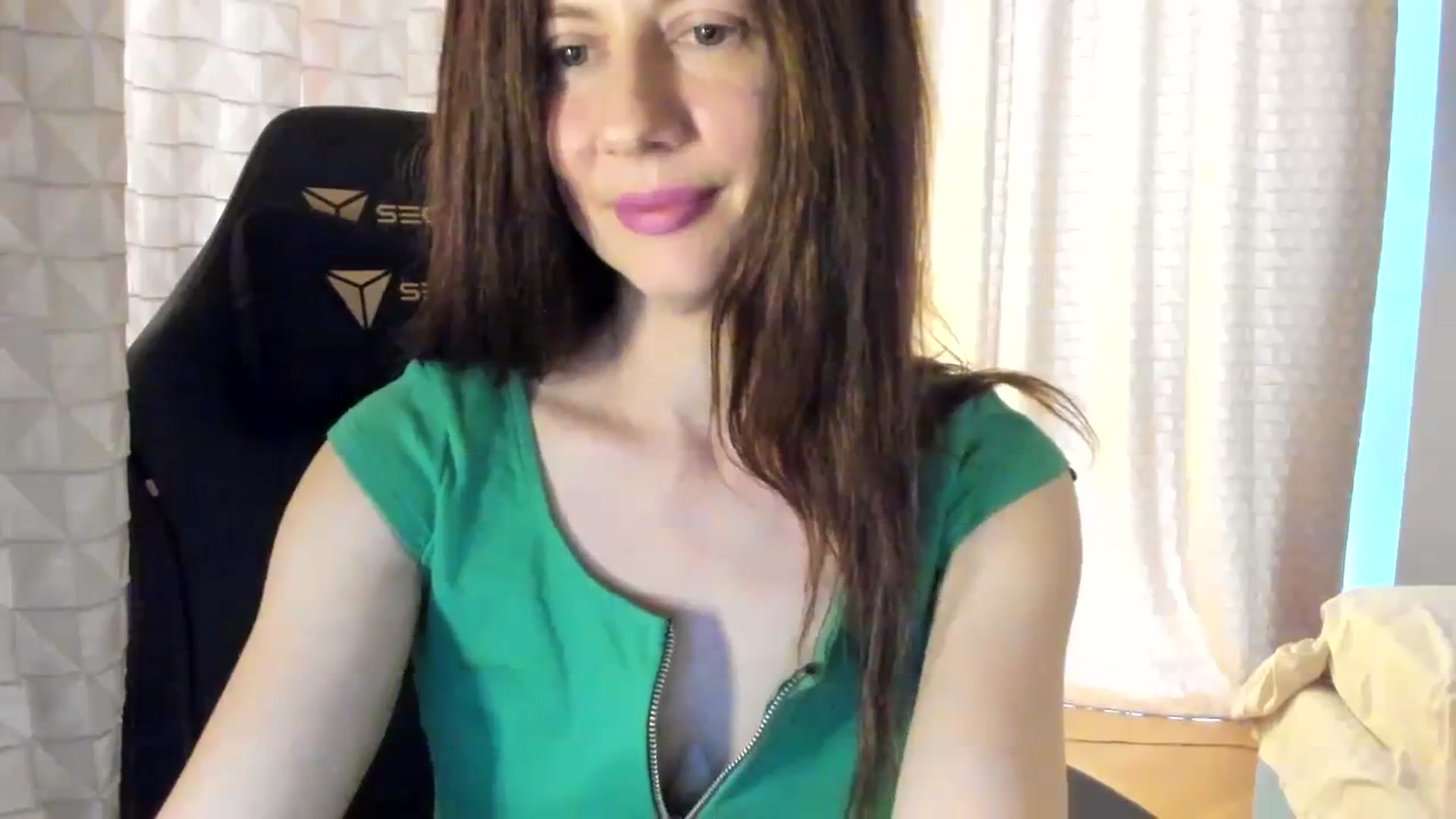 Gallery image thumbnail from Tanya's myfreecams stream on, 03/18/2024, 05:49 image 13 of 20
