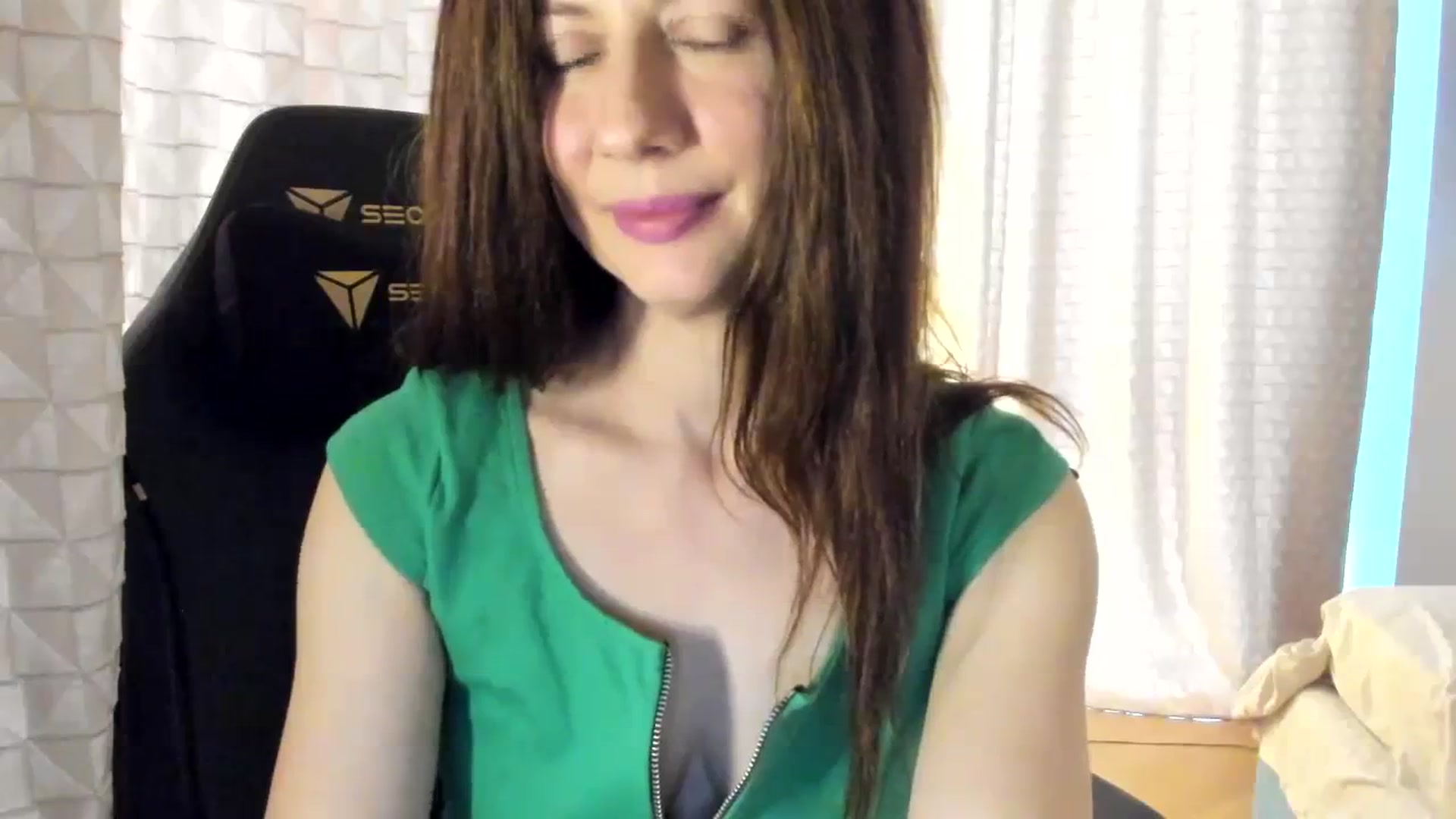 Gallery image thumbnail from Tanya's myfreecams stream on, 03/18/2024, 05:49 image 16 of 20