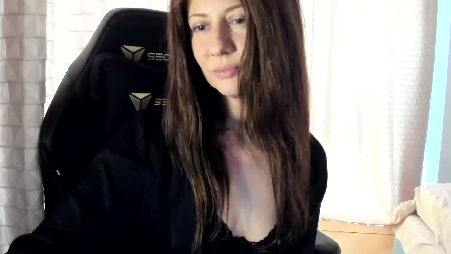 Gallery image thumbnail from Tanya's myfreecams stream on, 03/21/2024, 07:03 image 7 of 20