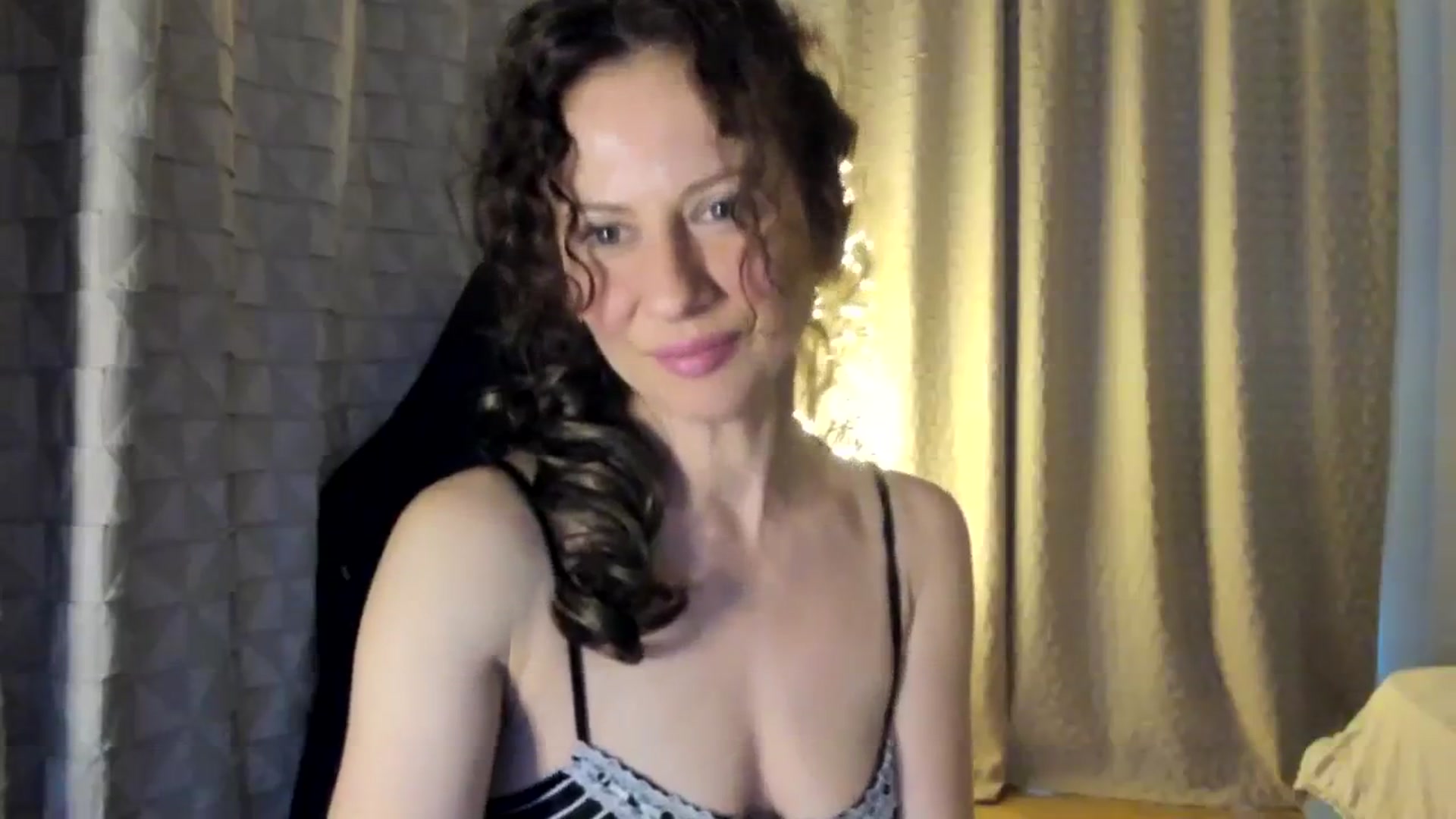 Gallery image thumbnail from Tanya's myfreecams stream on, 03/25/2024, 05:50 image 2 of 20
