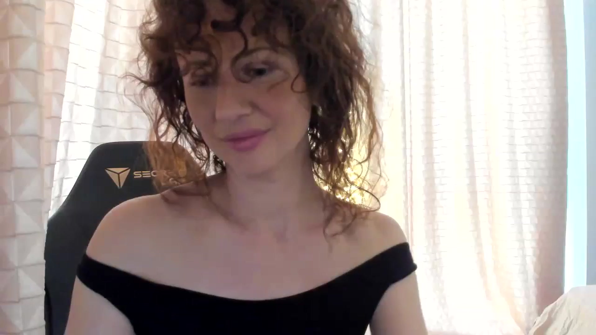 Gallery image thumbnail from Tanya's myfreecams stream on, 04/03/2024, 07:10 image 1 of 20