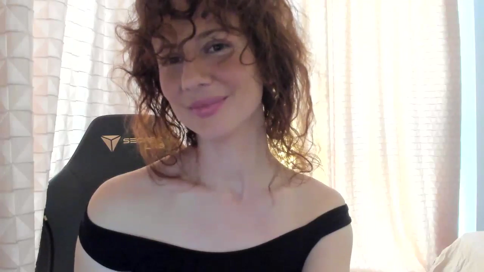 Gallery image thumbnail from Tanya's myfreecams stream on, 04/03/2024, 07:10 image 8 of 20