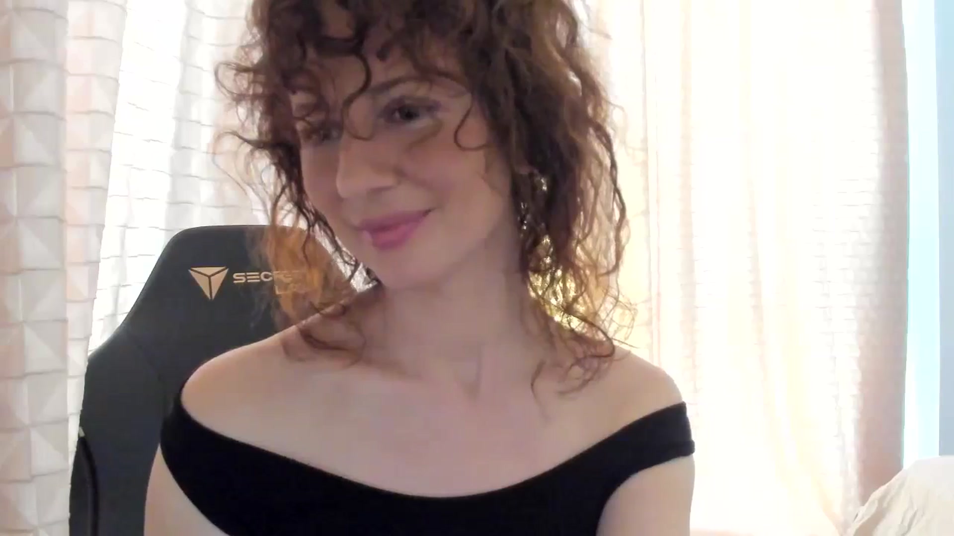 Gallery image thumbnail from Tanya's myfreecams stream on, 04/03/2024, 07:10 image 6 of 20
