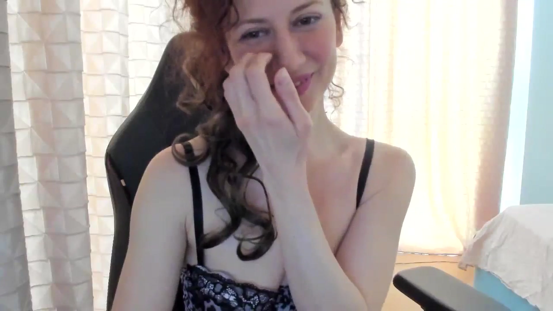Gallery image thumbnail from Tanya's myfreecams stream on, 04/09/2024, 07:39 image 13 of 20