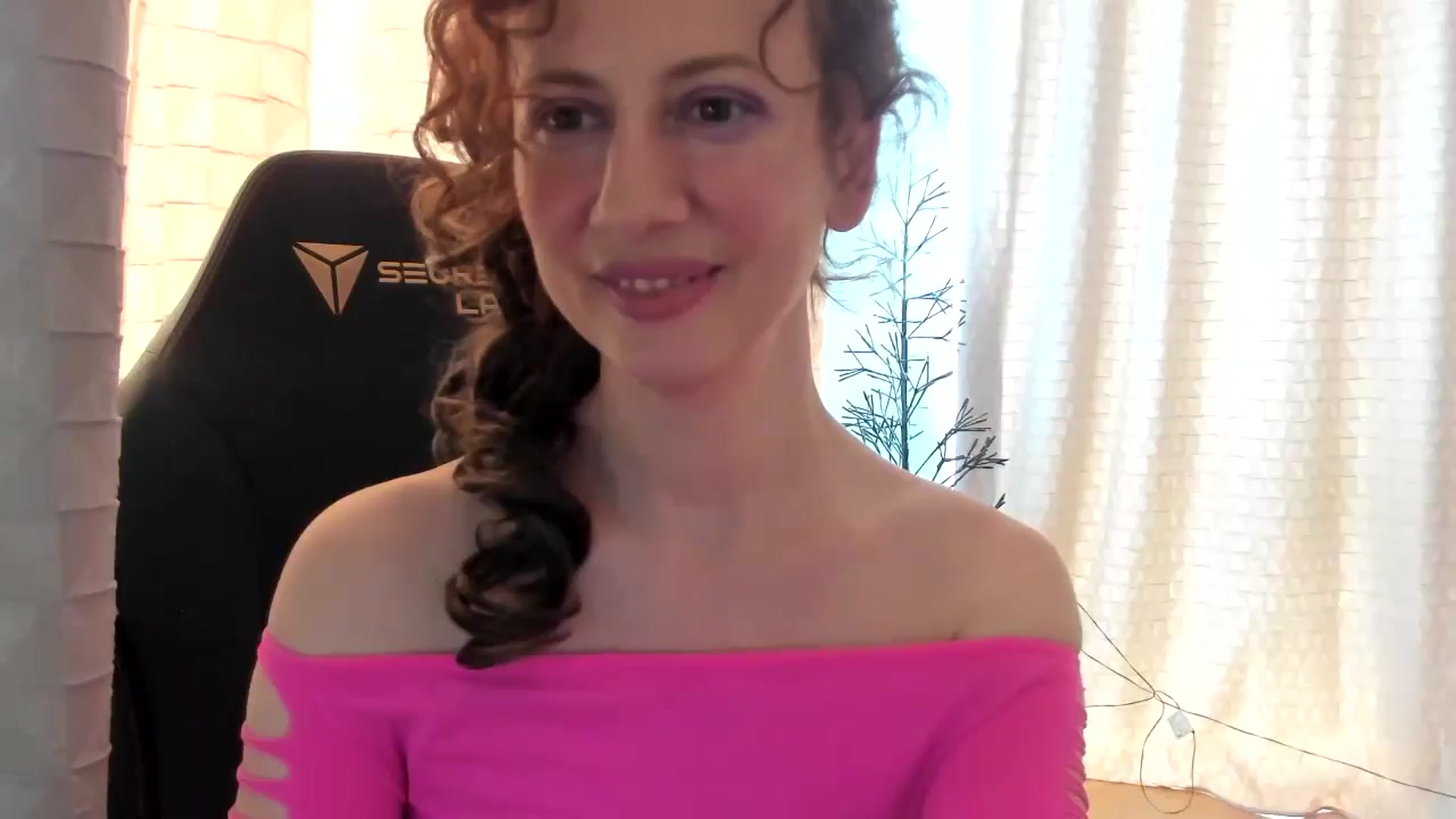 Gallery image thumbnail from Tanya's myfreecams stream on, 04/27/2024, 16:11 image 18 of 20