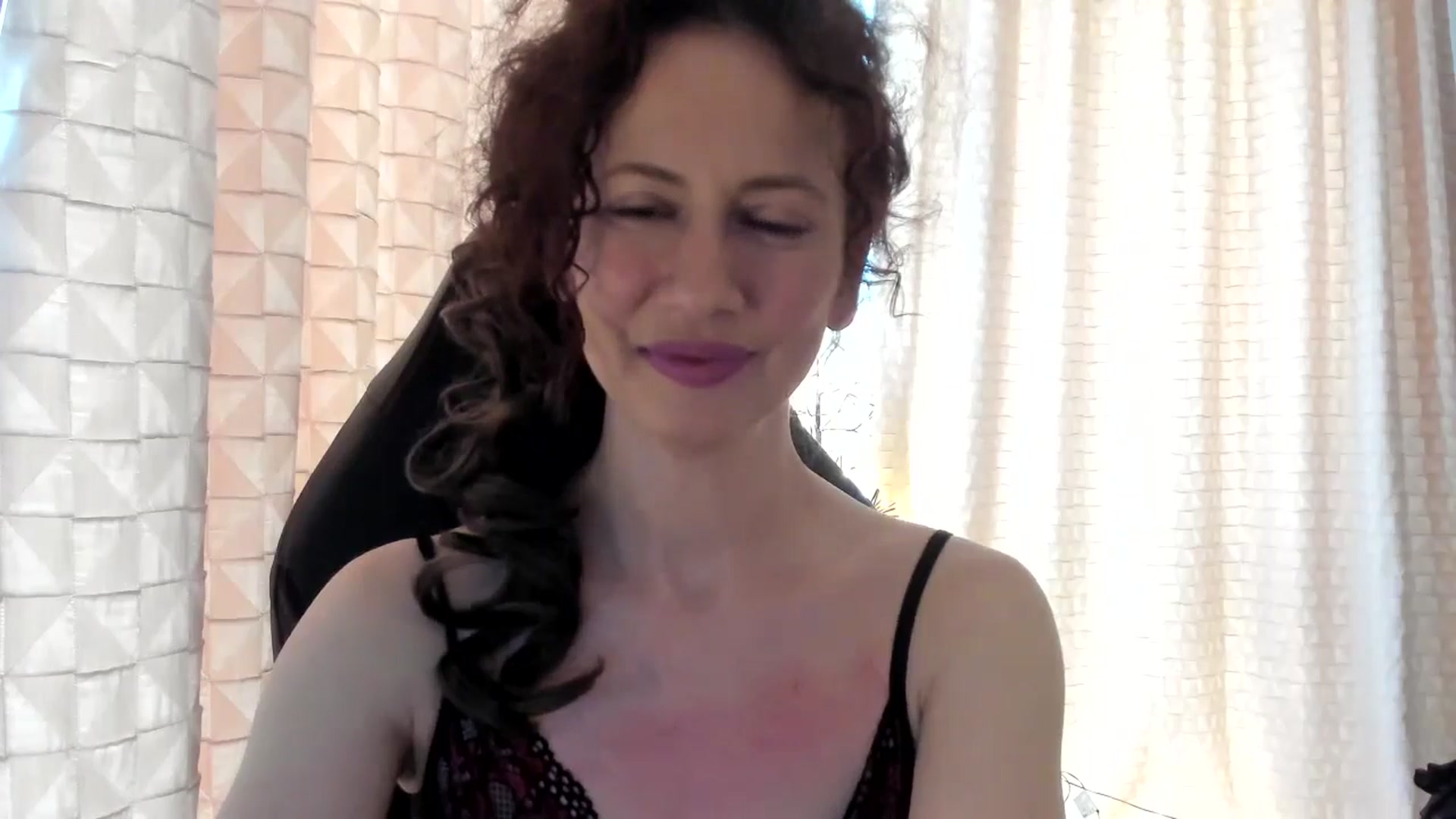 Gallery image thumbnail from Tanya's myfreecams stream on, 05/09/2024, 09:43 image 4 of 20