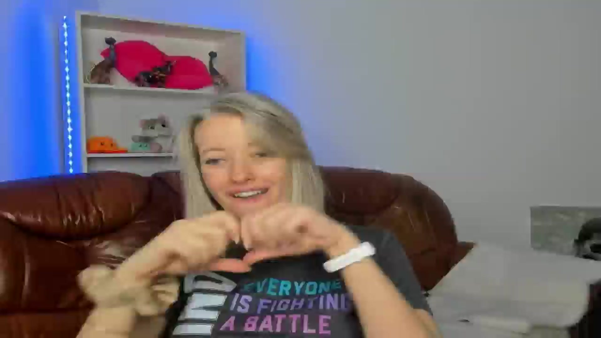 Gallery image thumbnail from TanyaGold01's myfreecams stream on, 11/01/2024, 14:36 image 8 of 20