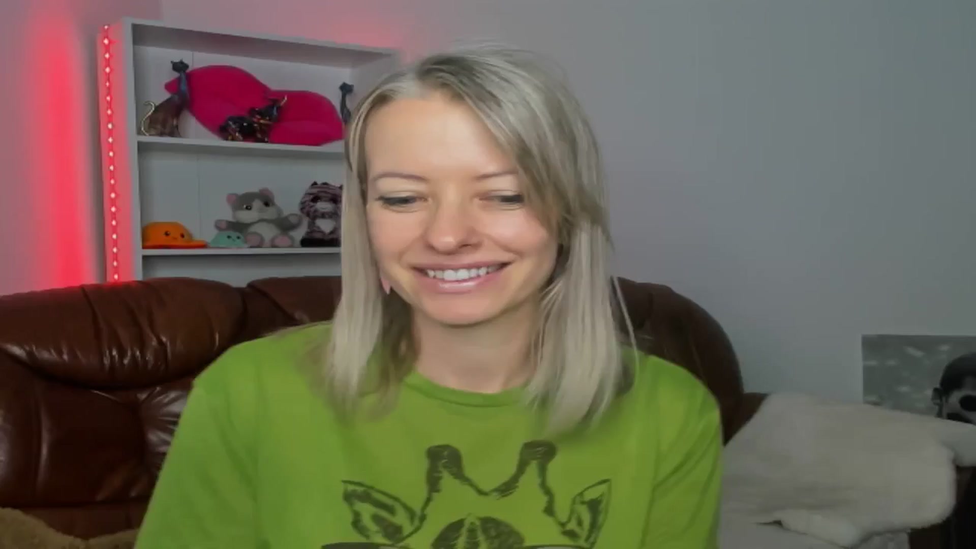 Gallery image thumbnail from TanyaGold01's myfreecams stream on, 11/03/2024, 13:22 image 2 of 20