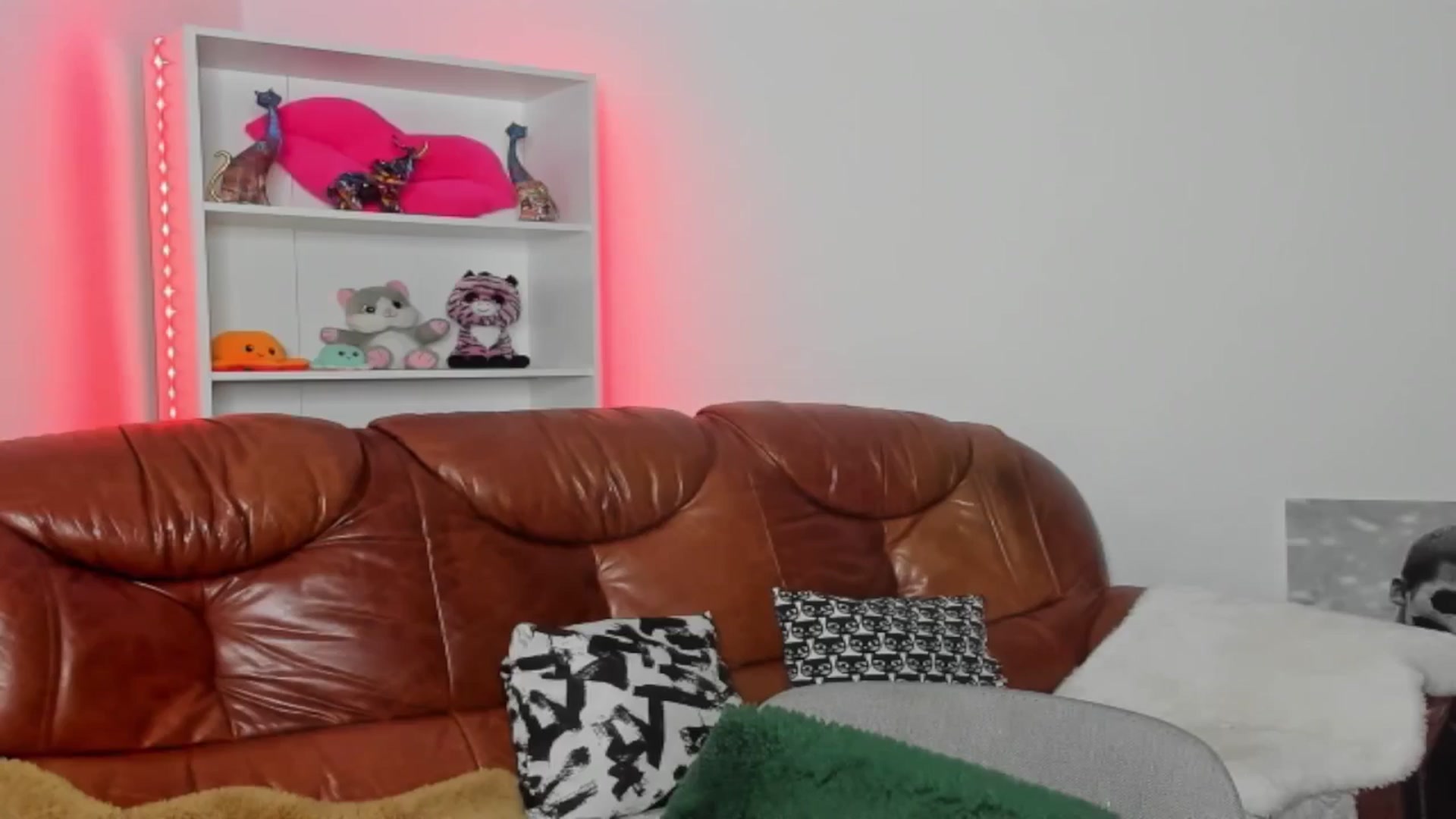 Gallery image thumbnail from TanyaGold01's myfreecams stream on, 11/03/2024, 13:22 image 12 of 20