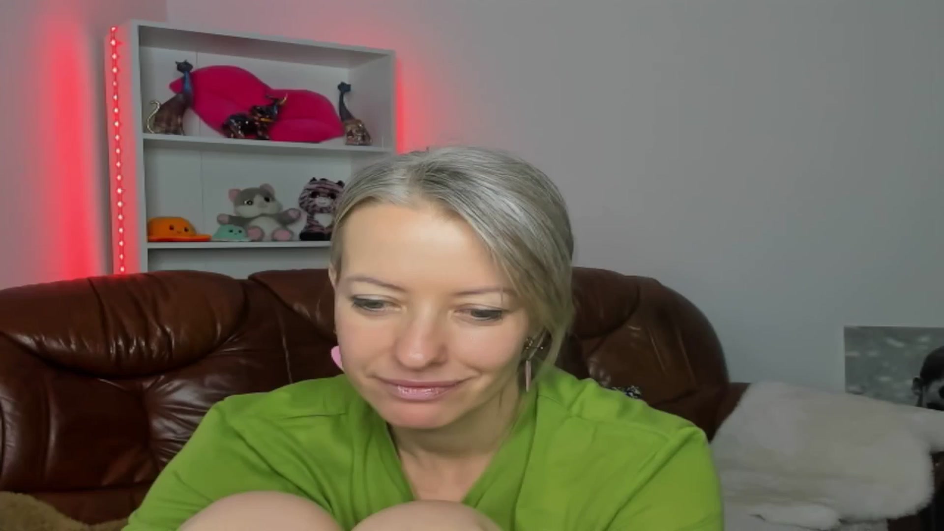 Gallery image thumbnail from TanyaGold01's myfreecams stream on, 11/03/2024, 14:59 image 16 of 20