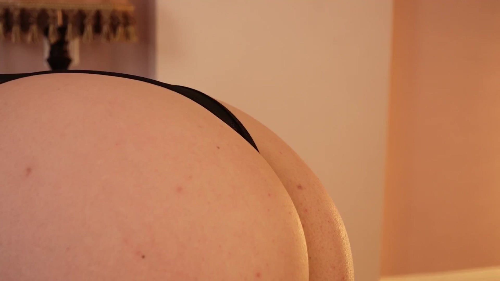 Gallery image thumbnail from TanyaJade1's myfreecams stream on, 10/19/2024, 22:07 image 17 of 20