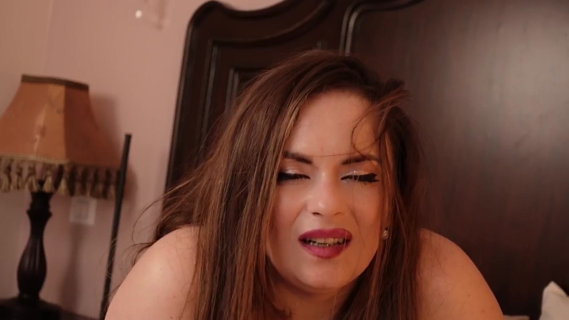 Gallery image thumbnail from TanyaJade1's myfreecams stream on, 11/22/2024, 24:27 image 17 of 20