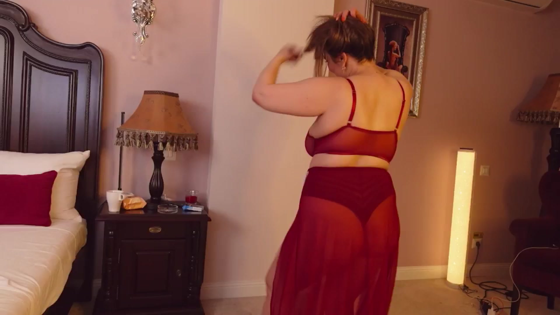 Gallery image thumbnail from TanyaJade1's myfreecams stream on, 01/18/2025, 23:39 image 12 of 20