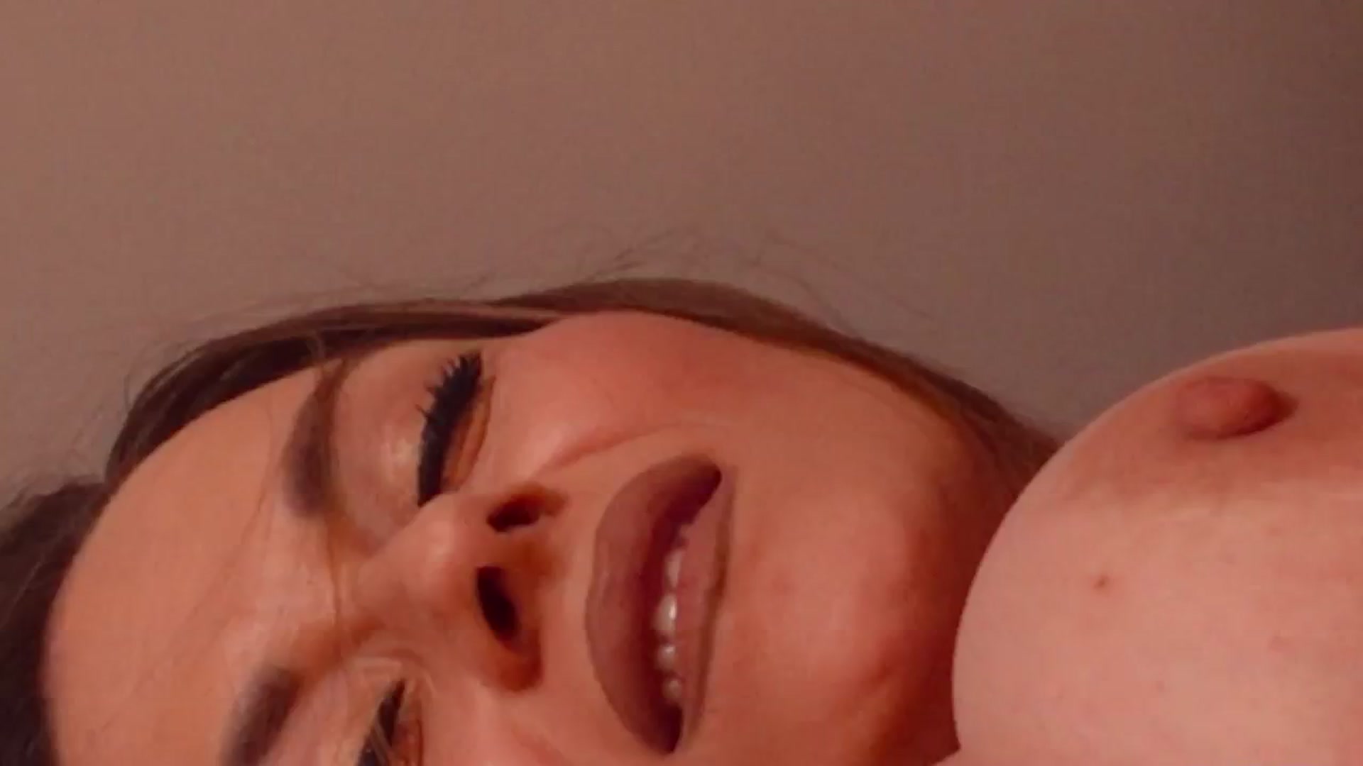 Gallery image thumbnail from TanyaJade1's myfreecams stream on, 02/16/2025, 02:42 image 14 of 20