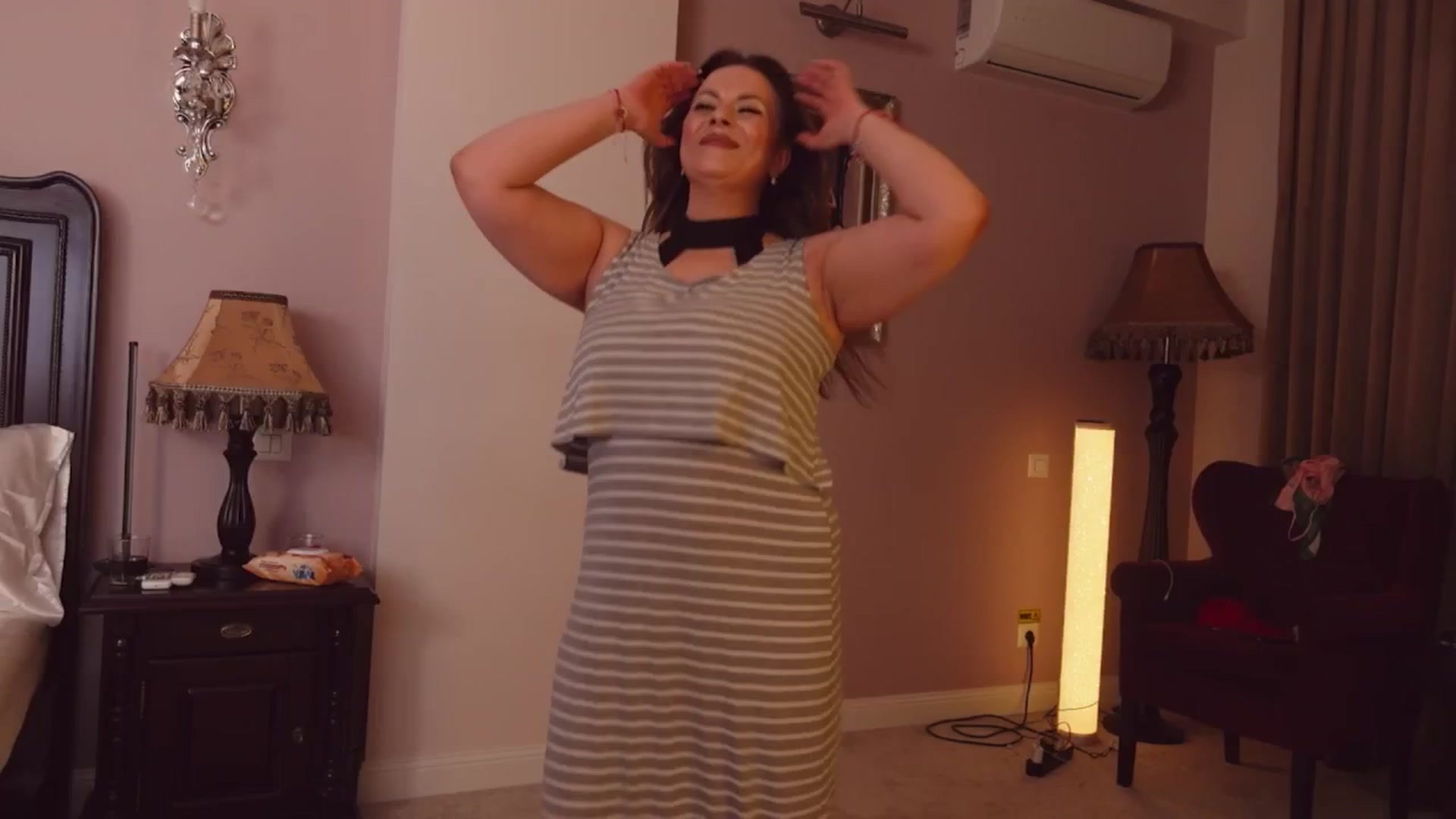 Gallery image thumbnail from TanyaJade1's myfreecams stream on, 03/10/2025, 02:00 image 19 of 20