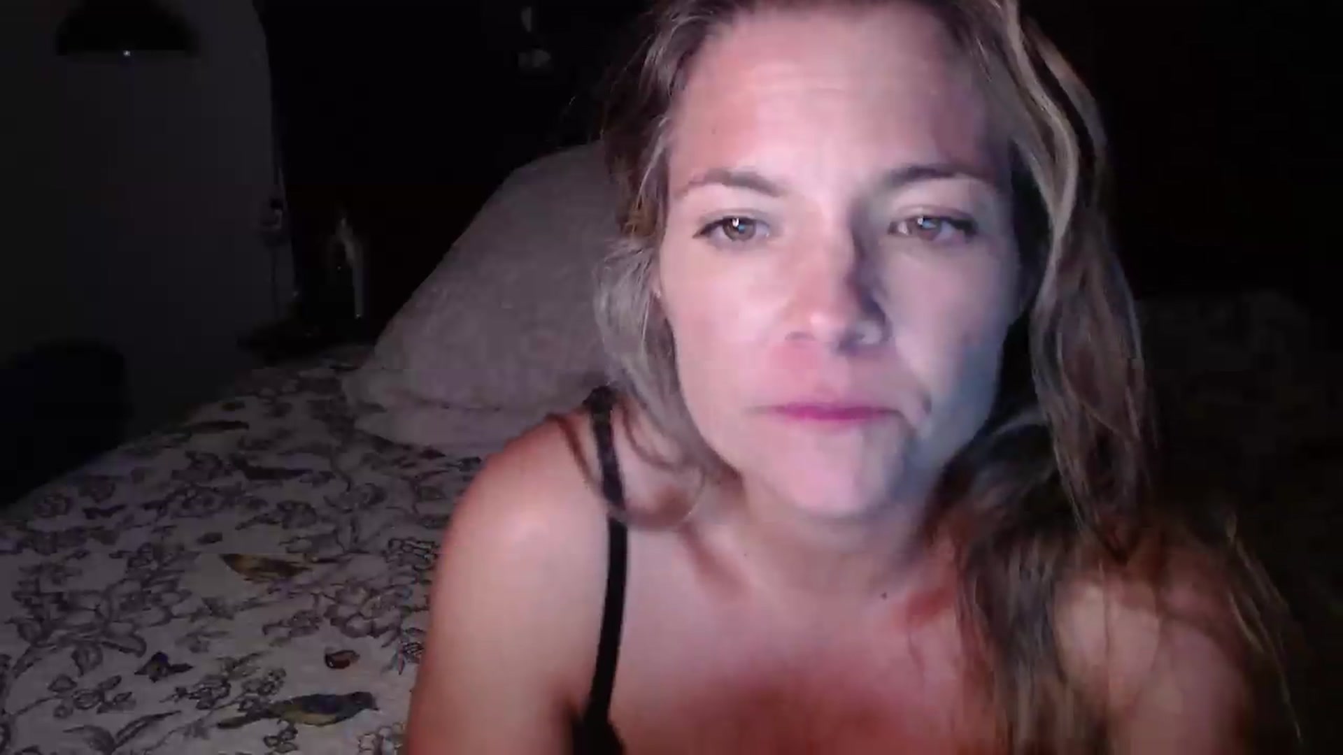 Gallery image thumbnail from TaraGirlnextdoor's myfreecams stream on, 04/29/2026, 24:22 image 8 of 20