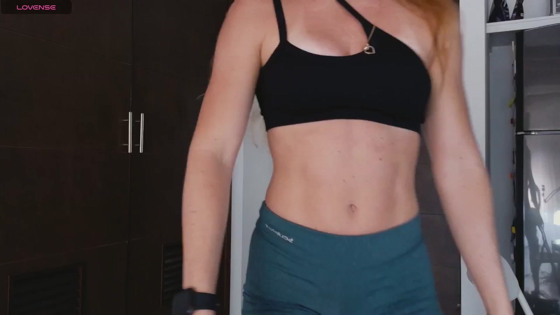 Gallery image thumbnail from TaraWhitte's myfreecams stream on, 04/10/2026, 21:55 image 9 of 20
