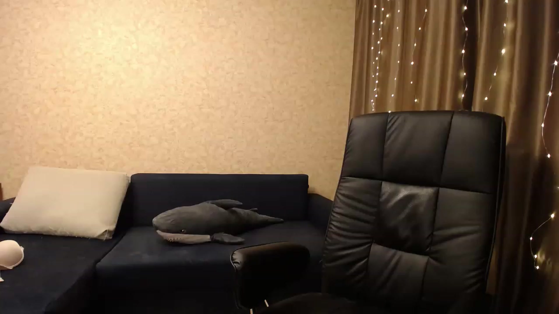 Gallery image thumbnail from Tarot__Reader's myfreecams stream on, 12/06/2022, 02:14 image 19 of 20