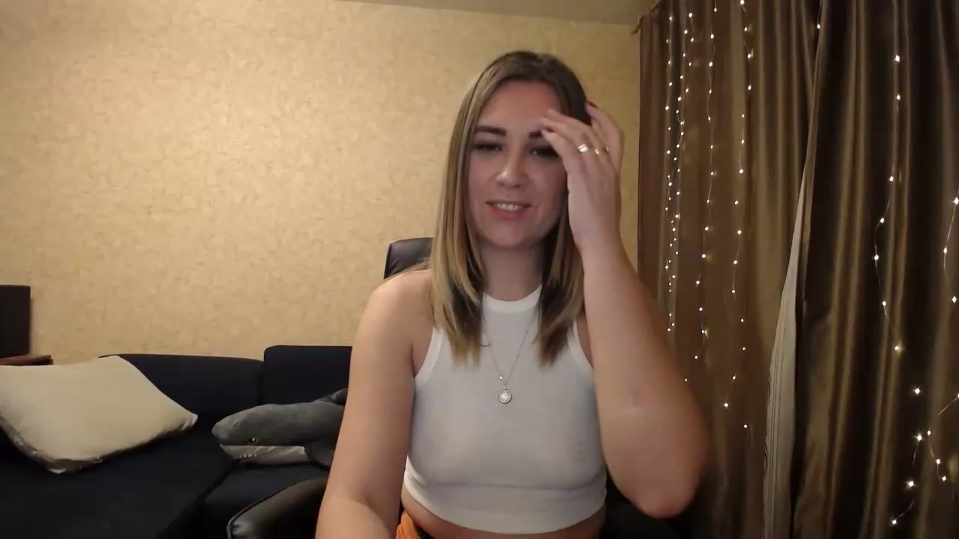 Gallery image thumbnail from Tarot__Reader's myfreecams stream on, 12/08/2022, 04:25 image 18 of 20