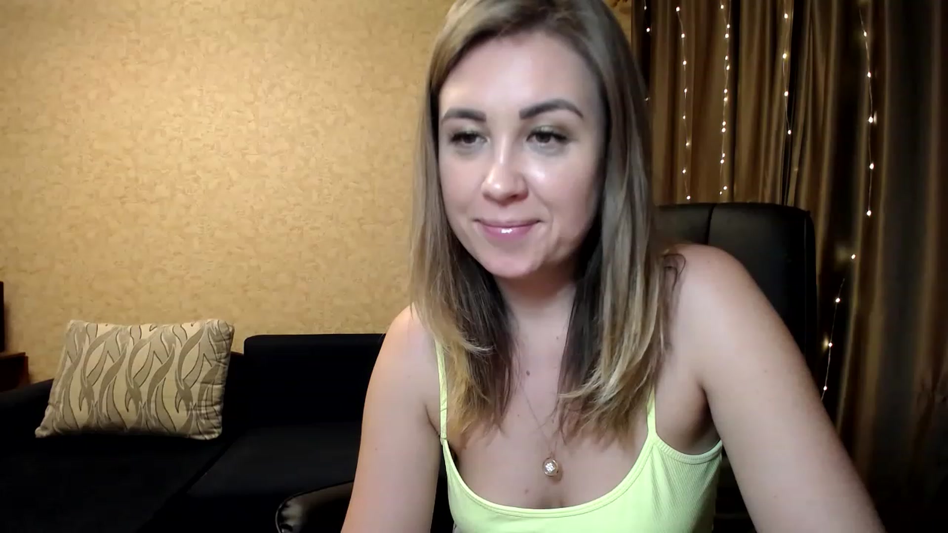 Gallery image thumbnail from Tarot__Reader's myfreecams stream on, 01/21/2023, 04:26 image 20 of 20